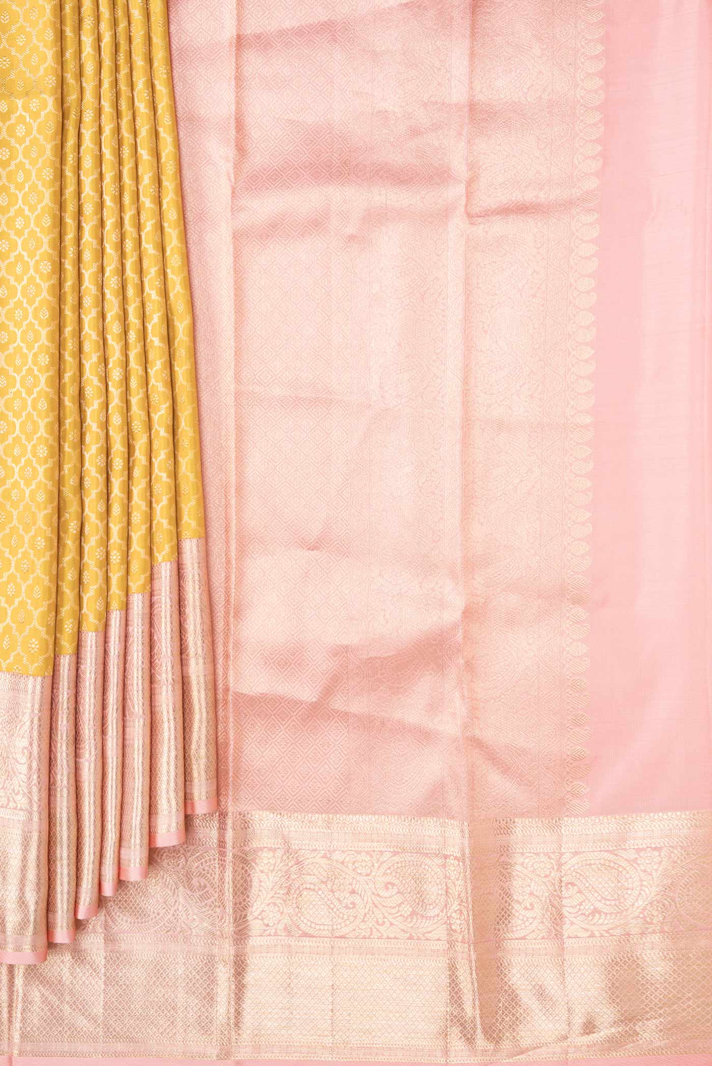 pleats pallu