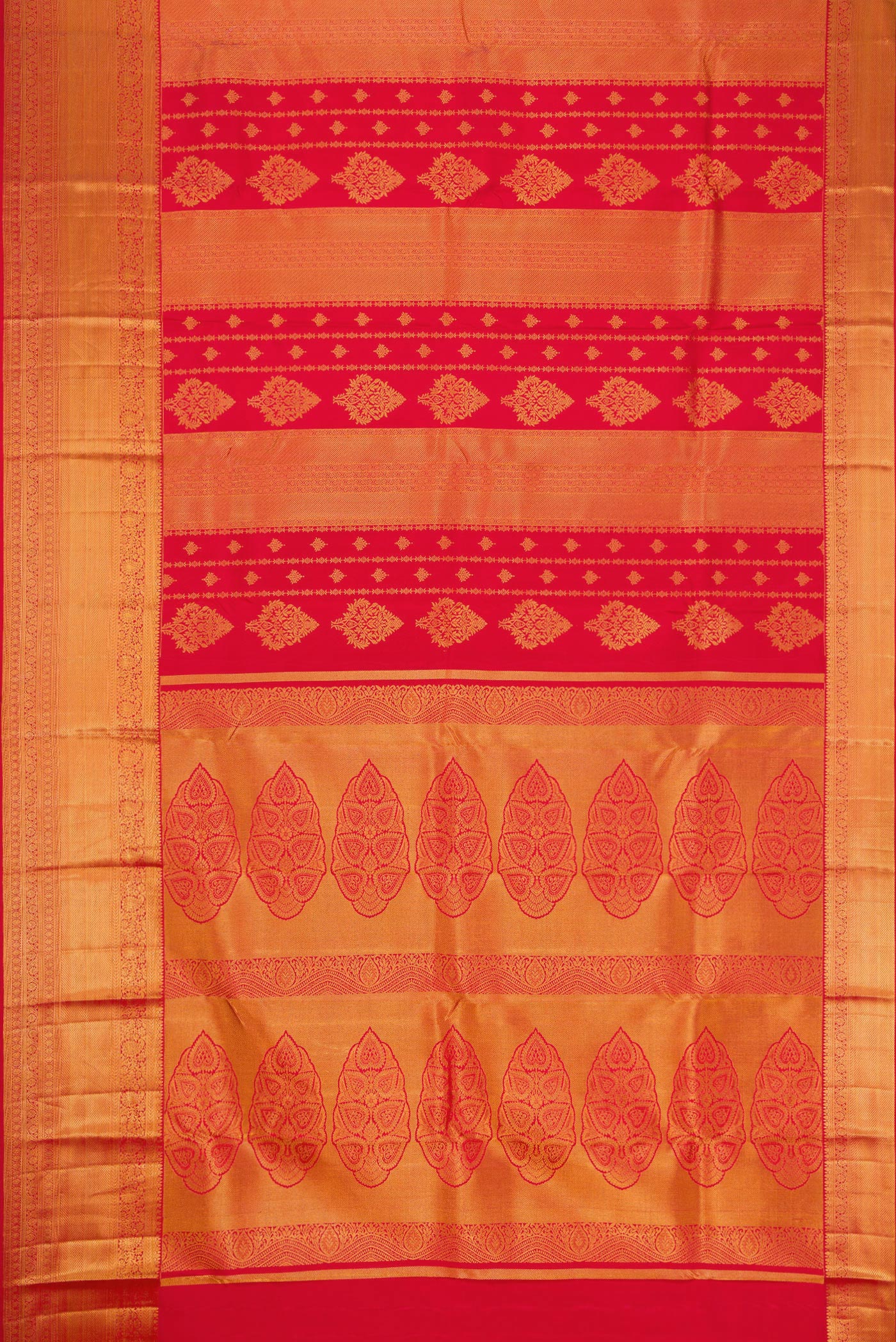 Flat view of Dark Pink Dual Tone Kanjivaram Silk Saree with Zari Brocade on the body and Zari Border. 