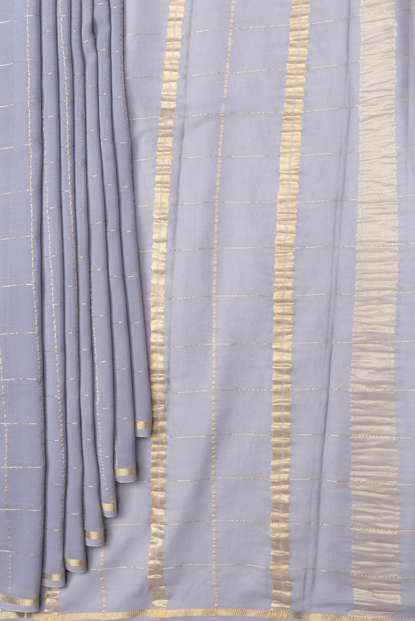 Pleats and pallu of Grey Dual Tone Georgette Saree with Checked design on the body and Zari Border. 