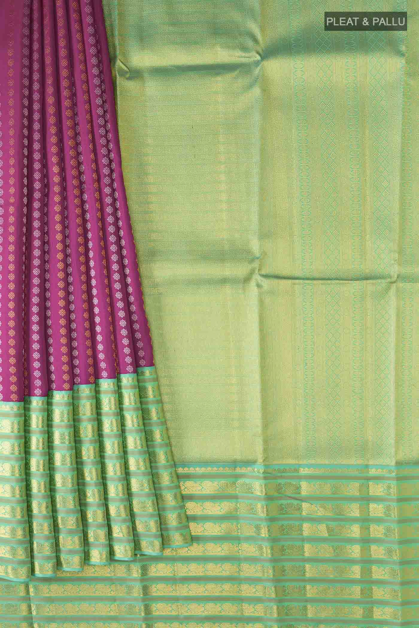 pleats pallu