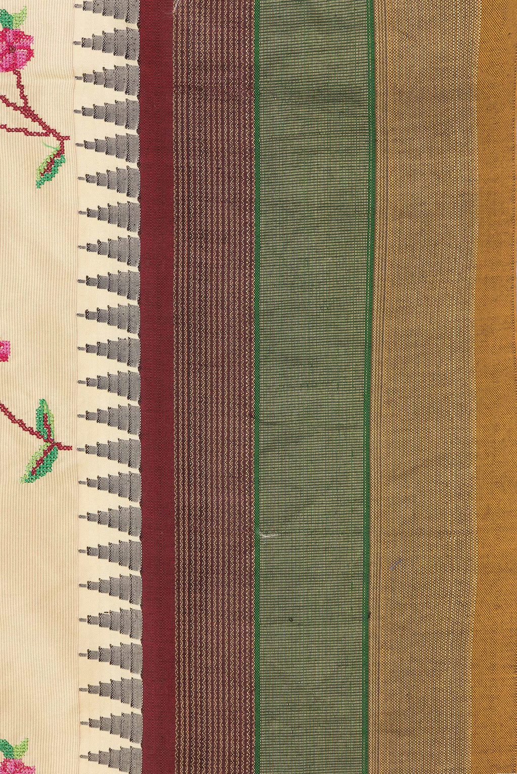 Border image of Beige Dual Tone Kanjivaram Silk Saree with Embroidery on the body and Zari Border. 