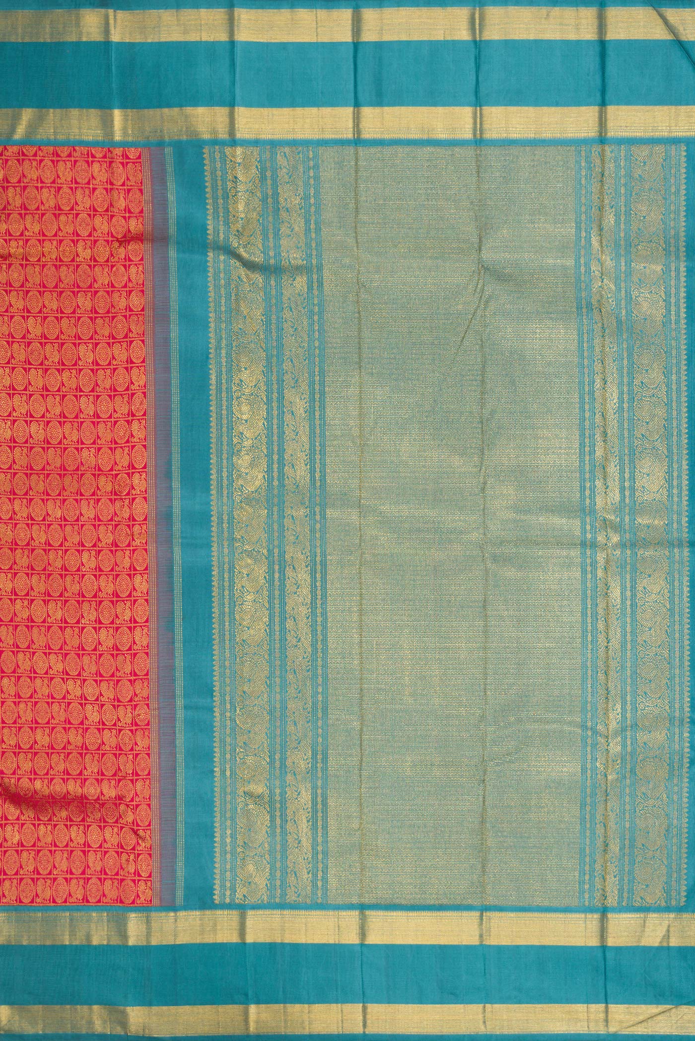 Close up image of the pallu of Pink Dual Tone Kanchipuram Silk Saree with Zari Brocade on the body and Zari And Thread Border. 