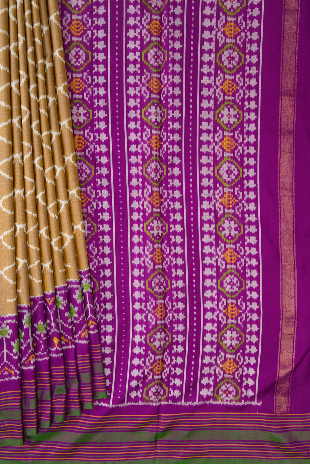 Pleats and pallu of Dark Beige Dual Tone Double Ikat Saree with Ikat Print on the body and Ikat Border. 