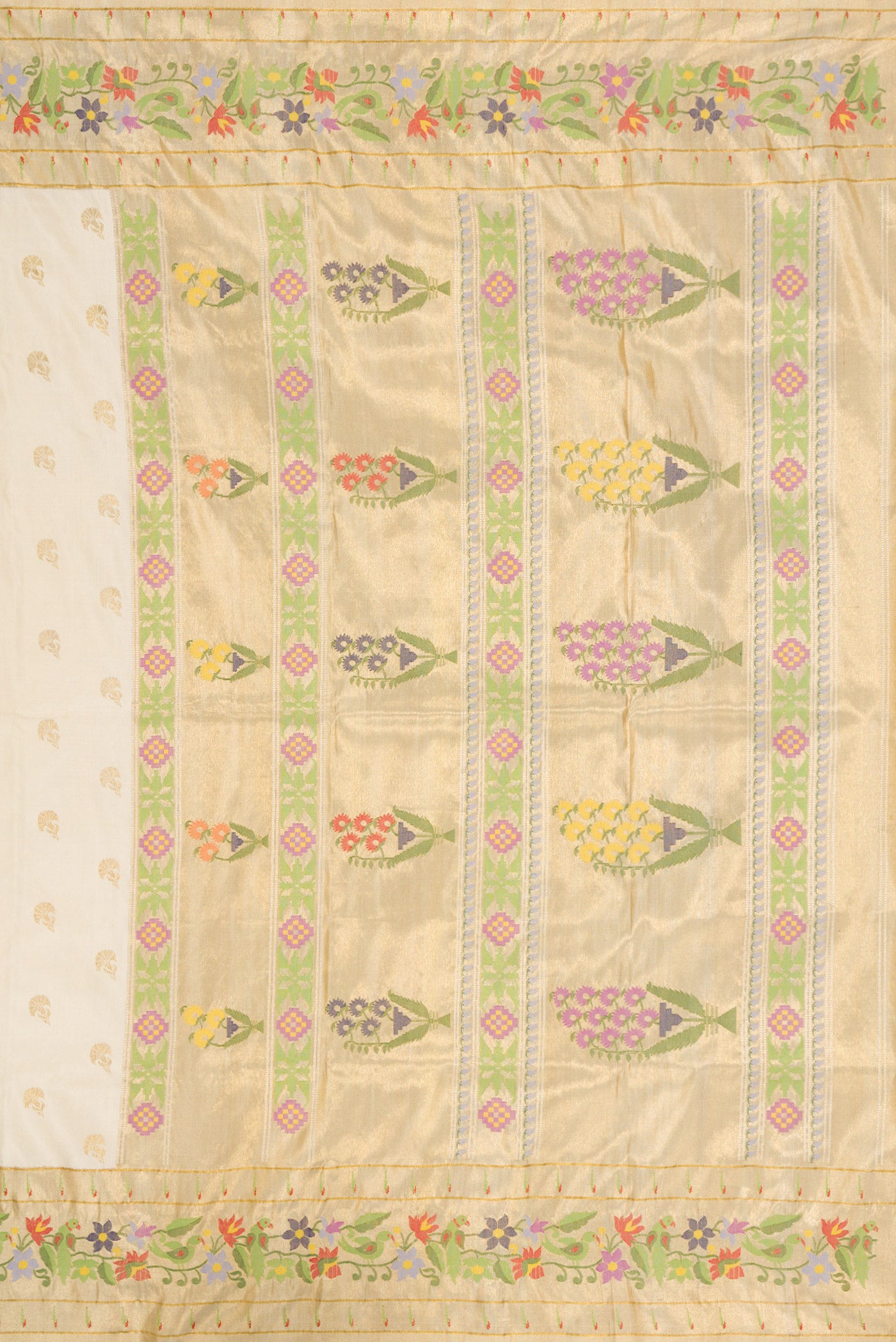 Close up image of the pallu of Sandal Dual Tone Double Ikat Saree with Zari Butta on the body and Paithani Border. 