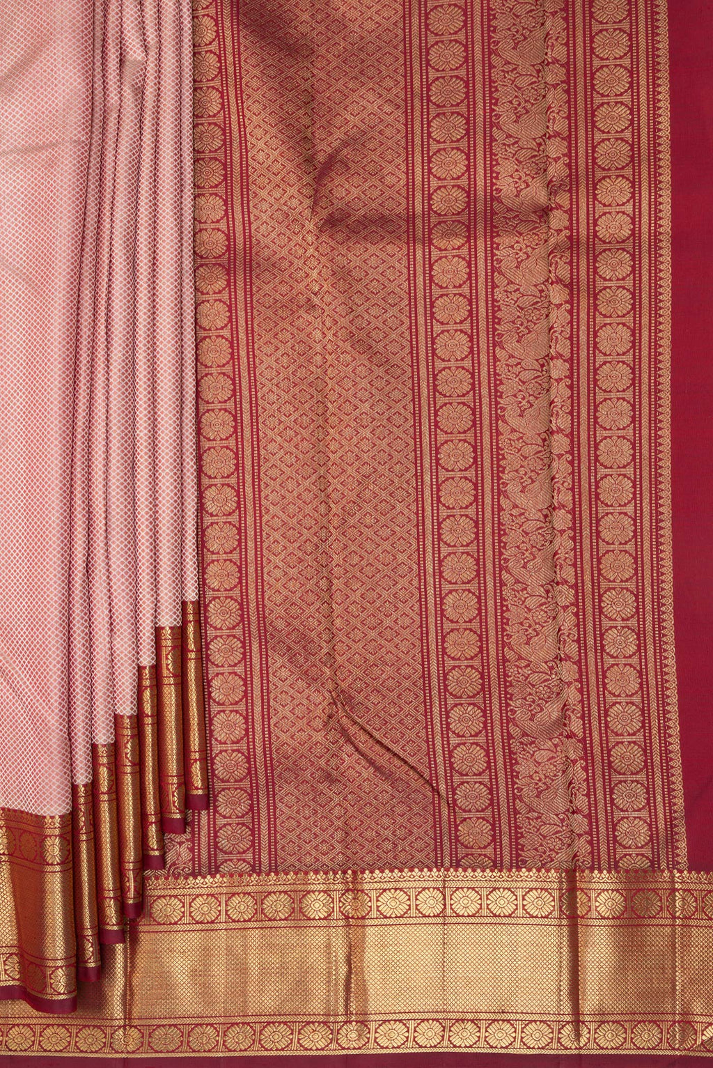 Pleats and pallu of Pure Silk Pure Zari Peach Dual Tone Kanjivaram Saree with Jacquard design on the body and Zari Border. 