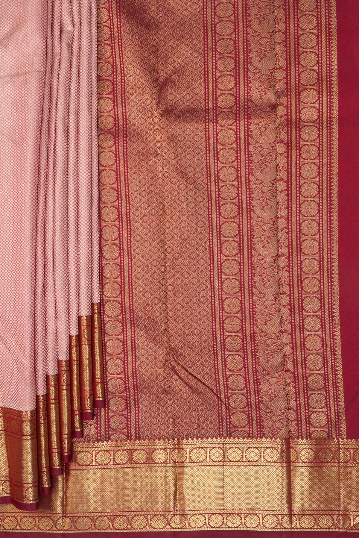 Pleats and pallu of Pure Silk Pure Zari Peach Dual Tone Kanjivaram Saree with Jacquard design on the body and Zari Border. 