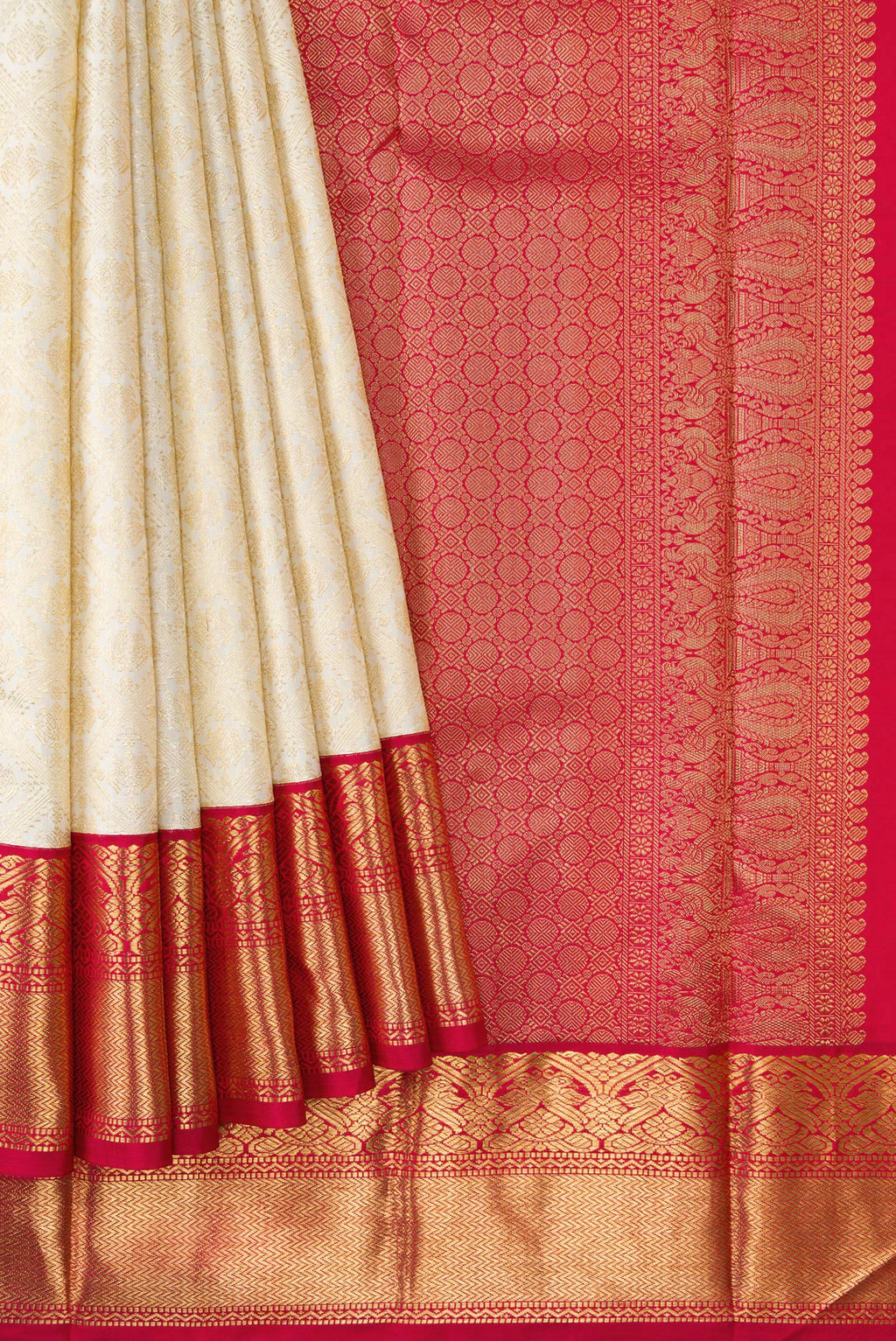 Pleats and pallu of Pure Silk Pure Zari Off White Dual Tone Kanjivaram Saree with Zari Brocade on the body and Zari Border. 