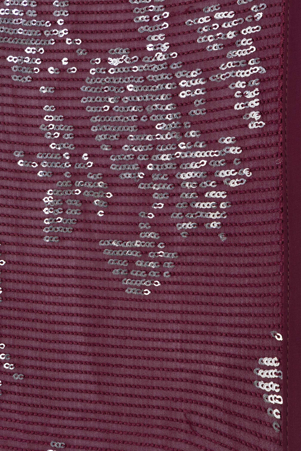 Border image of Maroon Dual Tone Georgette Saree with Embroidery on the body and Without Border. 