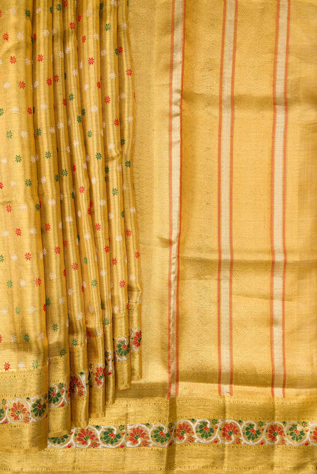 Pleats and pallu of Gold Dual Tone Kanjivaram Tissue Silk Saree with Zari Brocade on the body and Zari Border. 