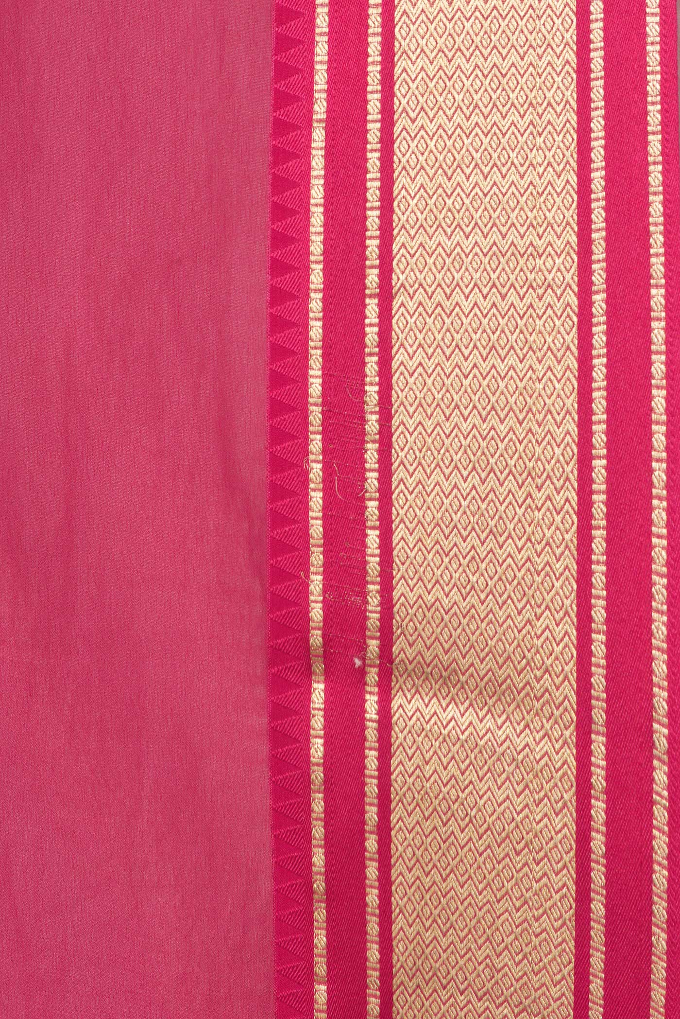 Border image of Dark Pink Dual Tone Georgette Saree with Plain Body and Zari Border. 