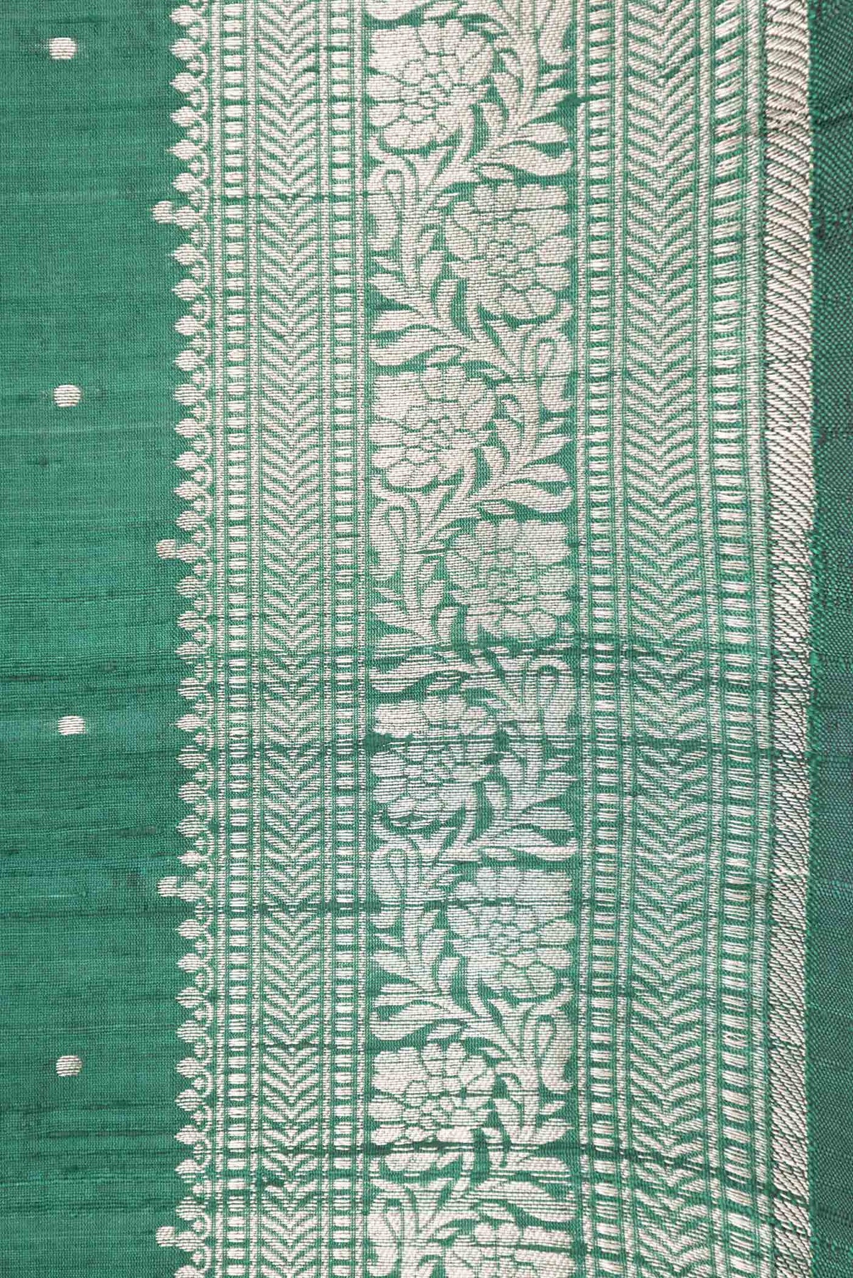 Border image of Green Dual Tone Raw Silk Saree with Zari Butta on the body and Zari Border