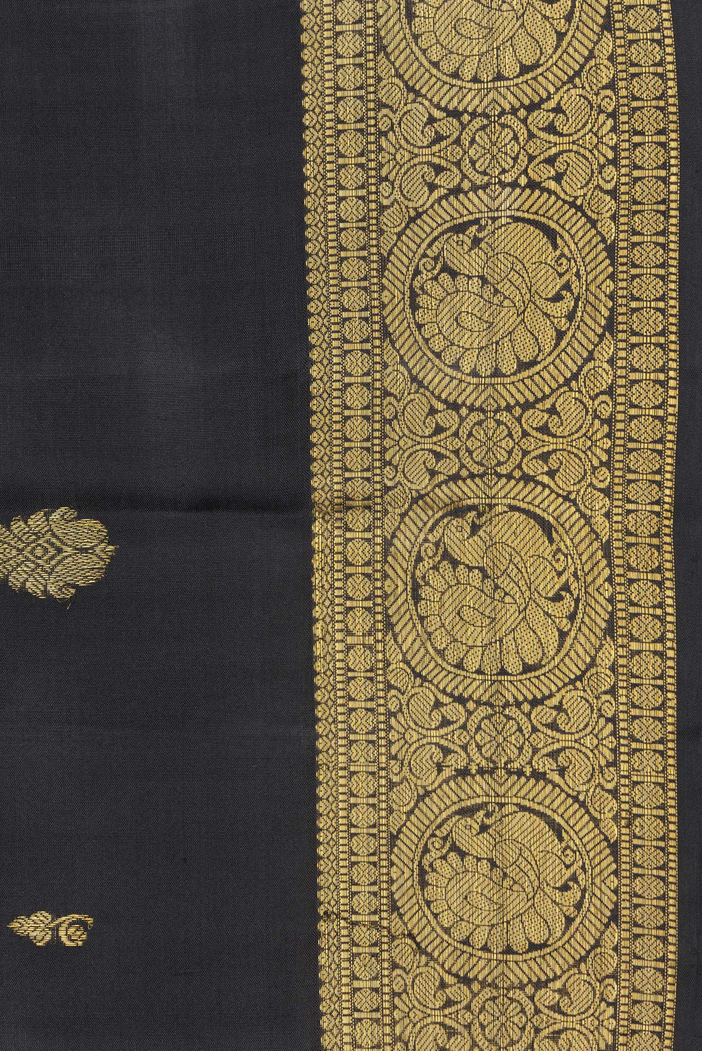 Border image of Black Dual Tone Kanjivaram Silk Saree with Zari Butta on the body and Zari Border. 