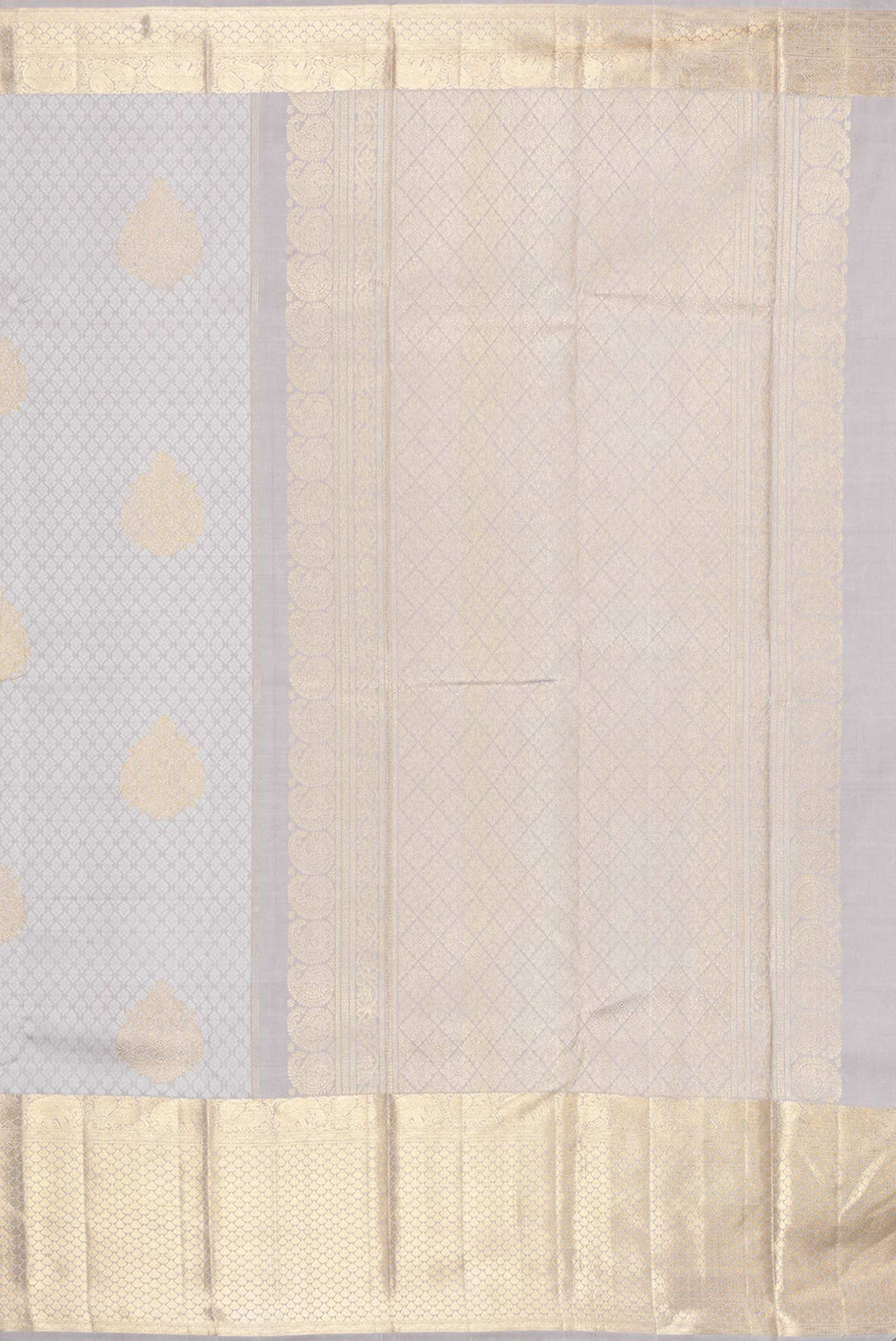 Close up image of the pallu of Grey Dual Tone Kanchipuram Silk Saree with Jacquard With Zari Butta on the body and Zari Border