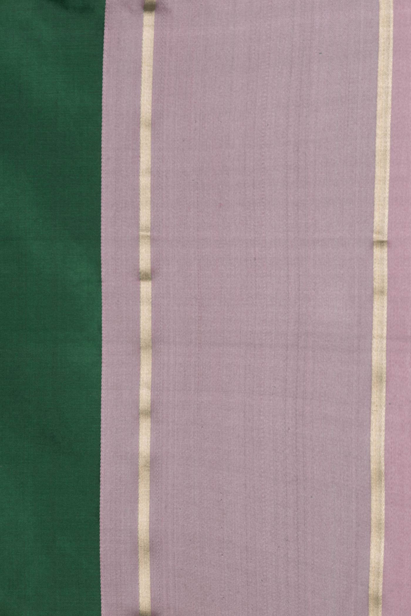 Border image of Green Dual Tone Banarasi Silk Saree with Zari Butta on the body and Zari Border