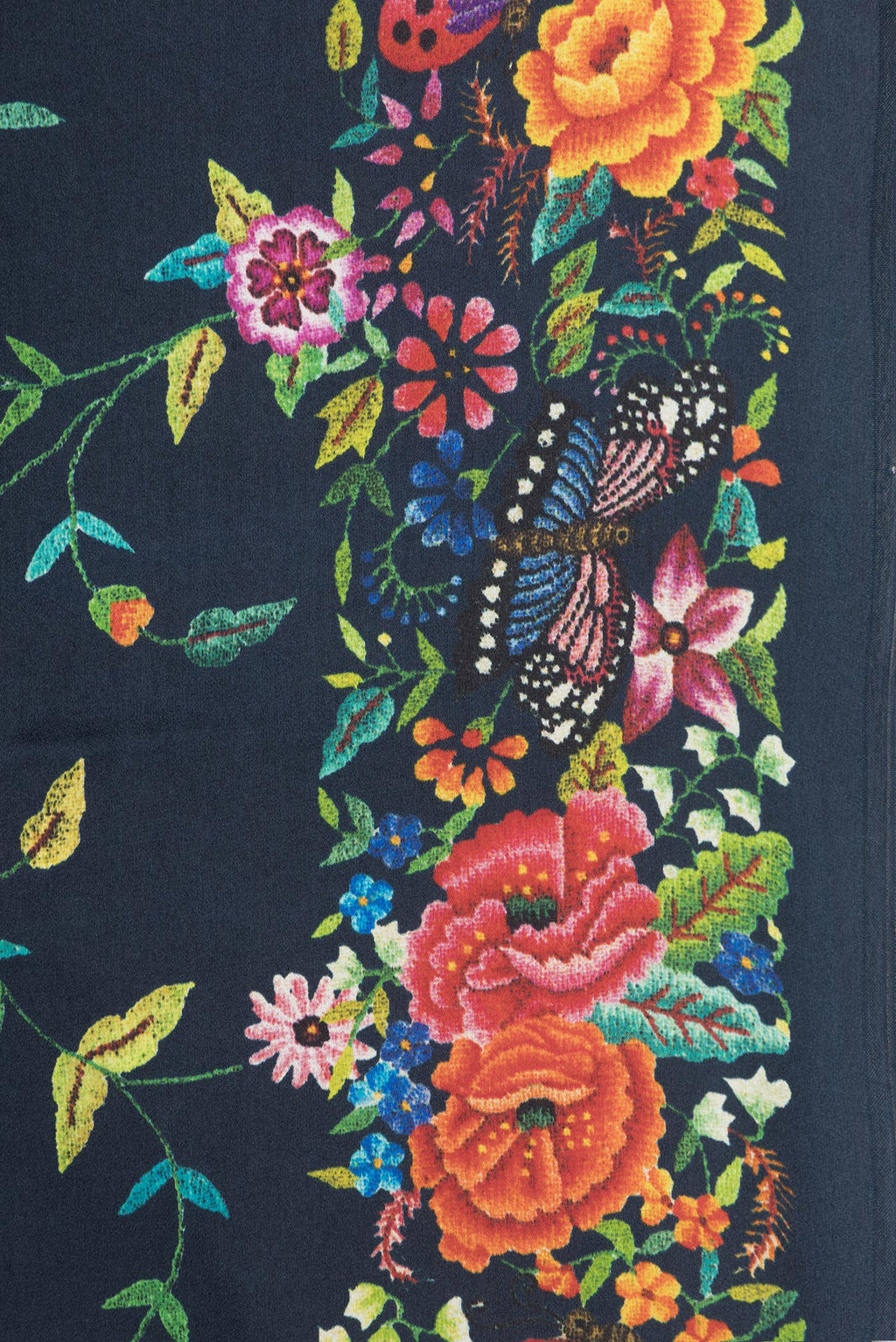 Border image of Navy Blue Dual Tone Mysore Crepe Saree with Printed design on the body and Printed Border. 
