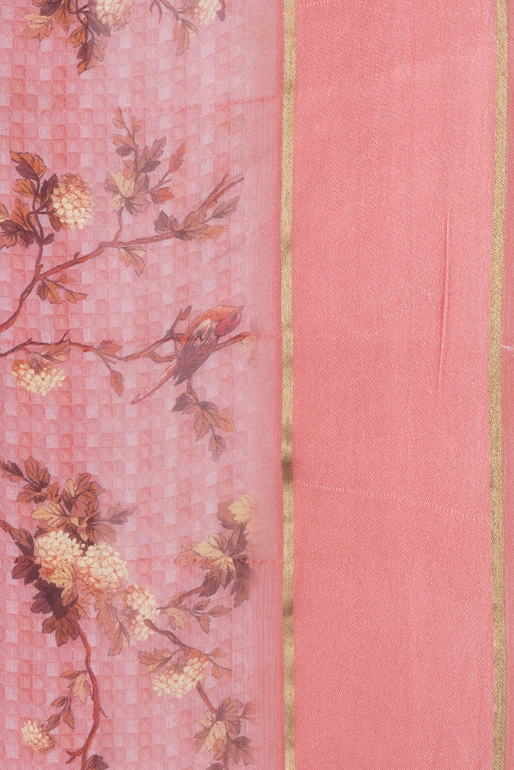 Border image of Peach Dual Tone Mysore Georgette Saree with Printed design on the body and Zari Border. 