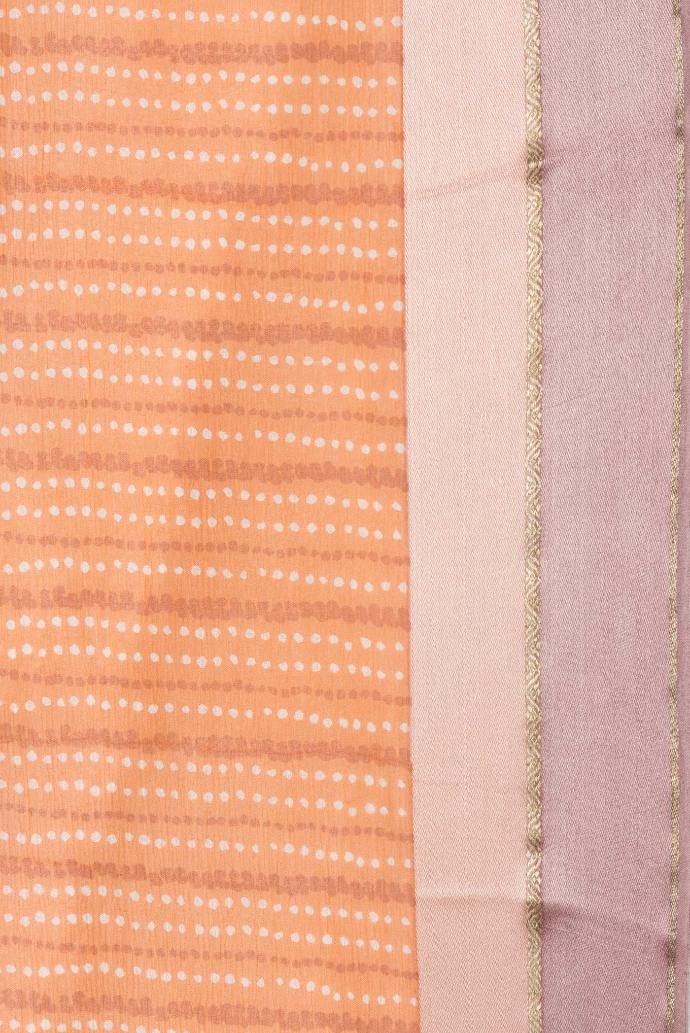 Border image of Peach Dual Tone Chiffon Saree with Printed design on the body and Zari Border. 