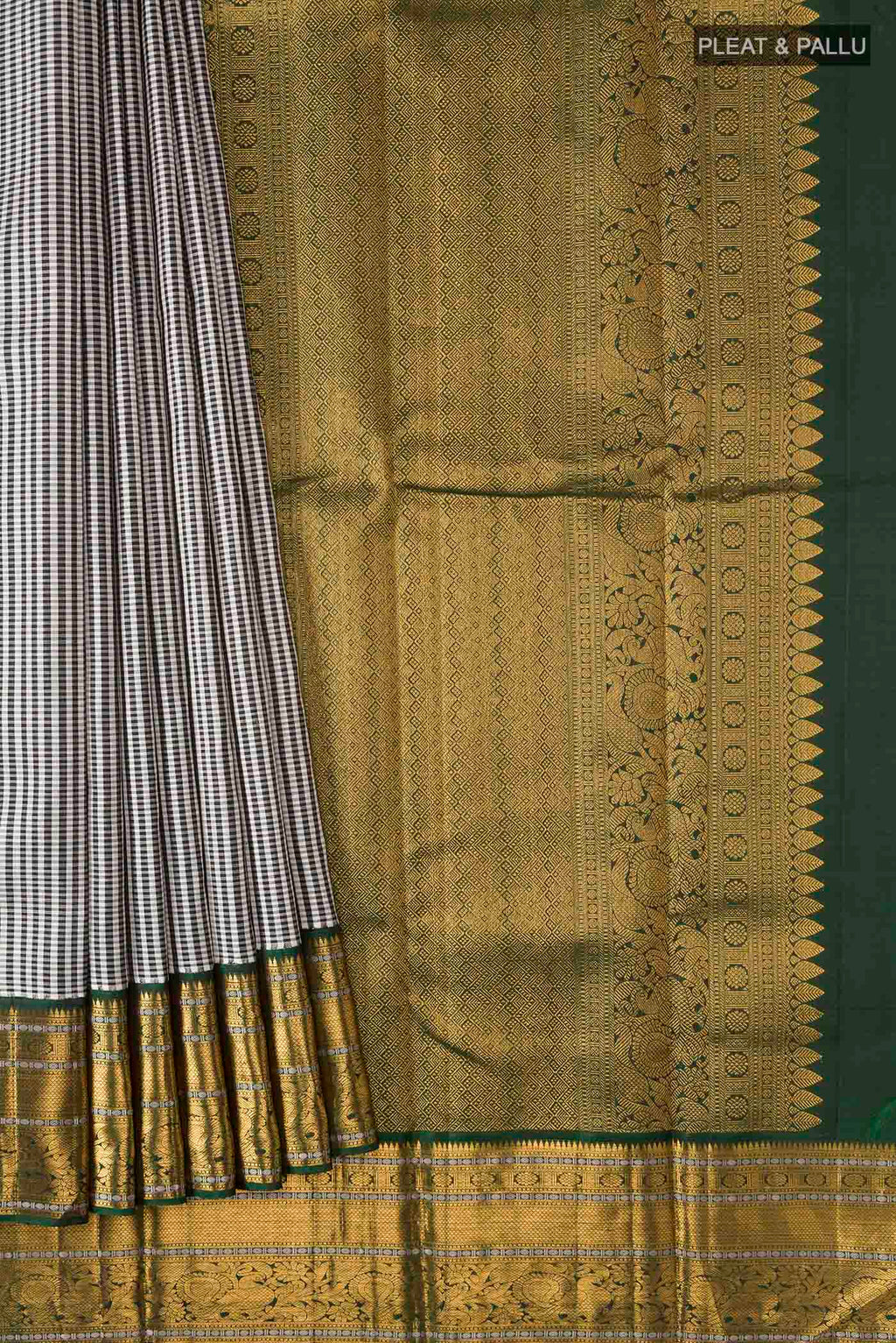 pleats pallu