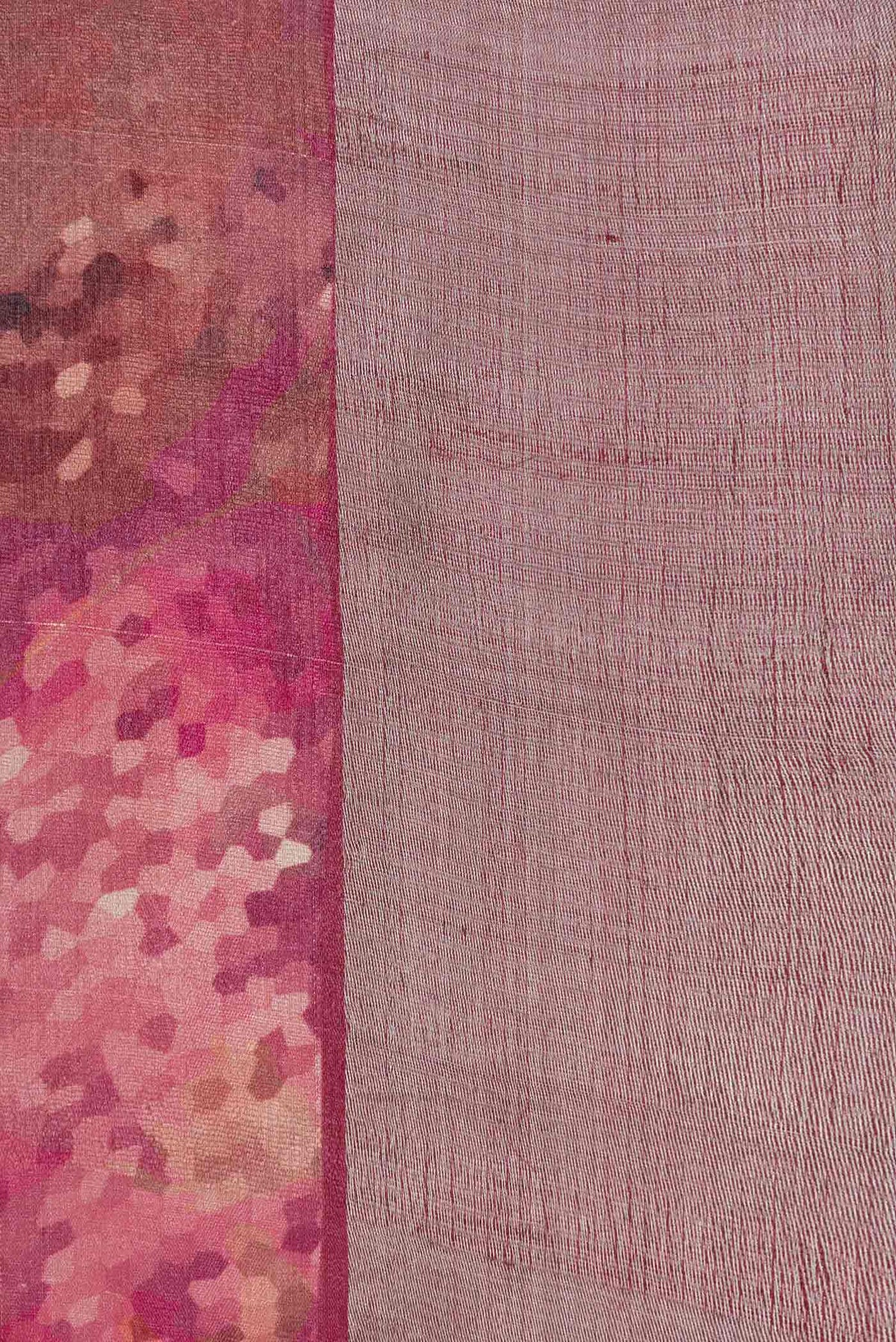Border image of Pink Dual Tone Tussar Silk Saree with Printed design on the body and Zari Border