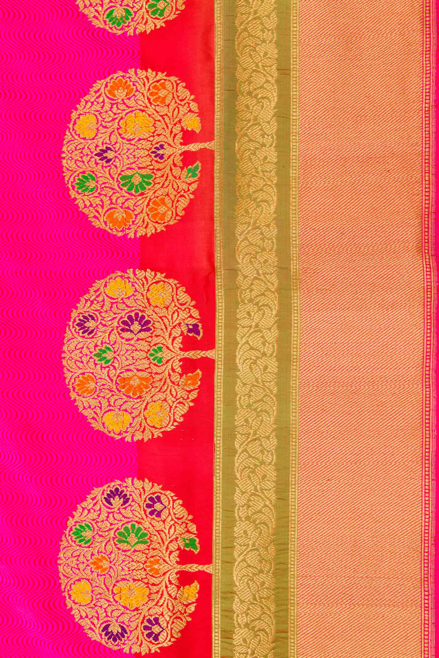 Border image of Pure Silk Pure Zari Pink Dual Tone Banarasi Saree with Jacquard design on the body and Fancy Border