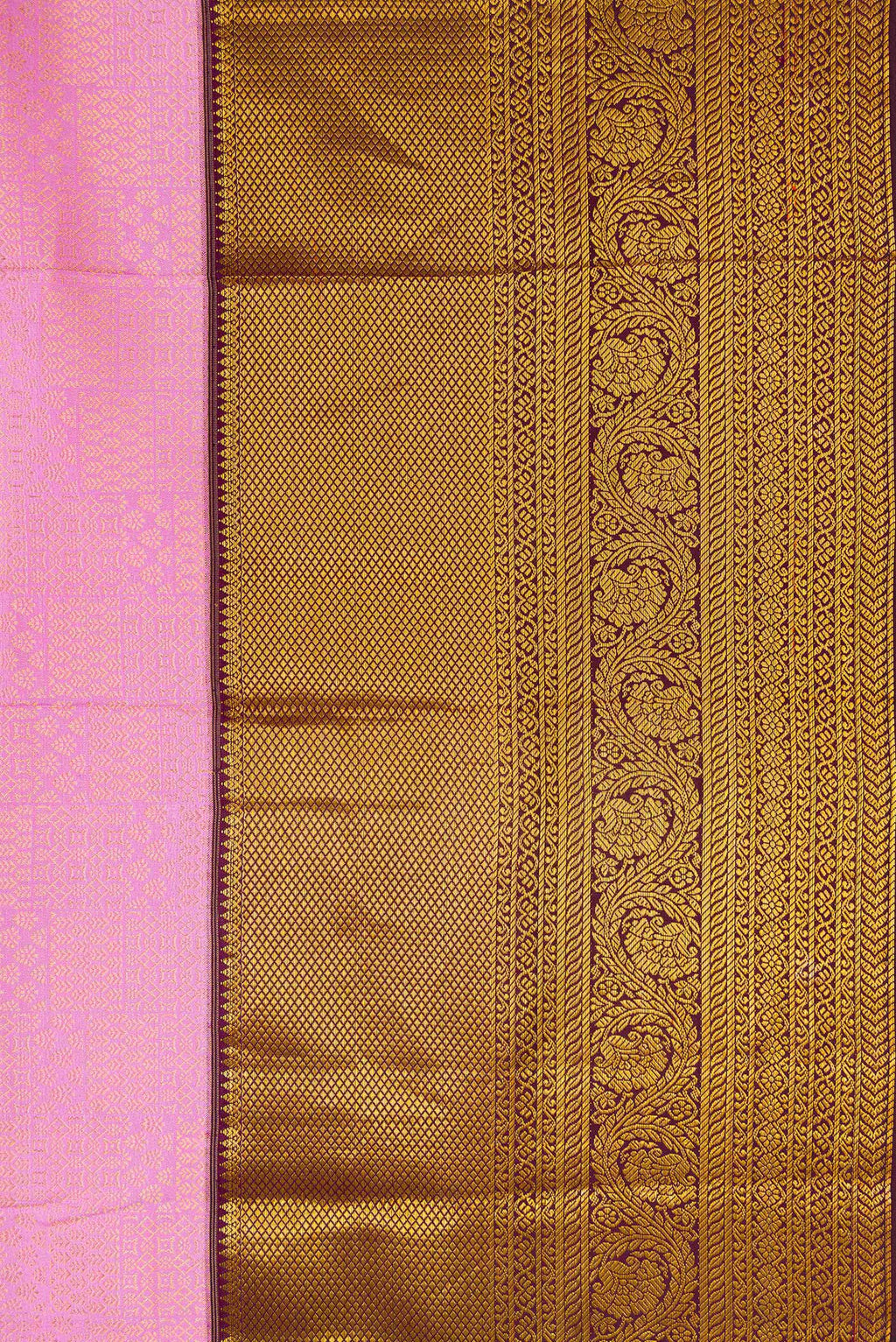 Border image of Pink Dual Tone Kanjivaram Silk Saree with Zari Brocade on the body and Zari Border. 