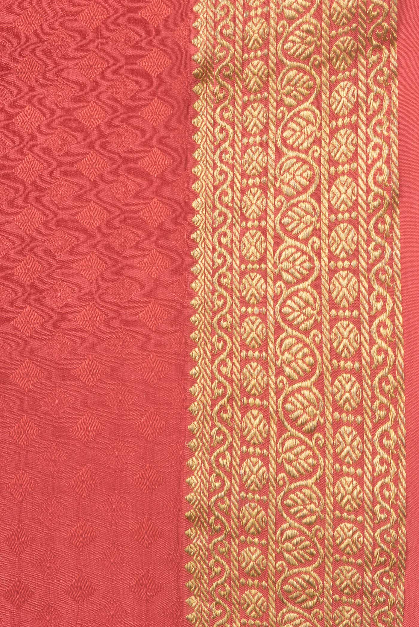 Border image of Pink Dual Tone Mysore Georgette Saree with Jacquard design on the body and Zari Border. 