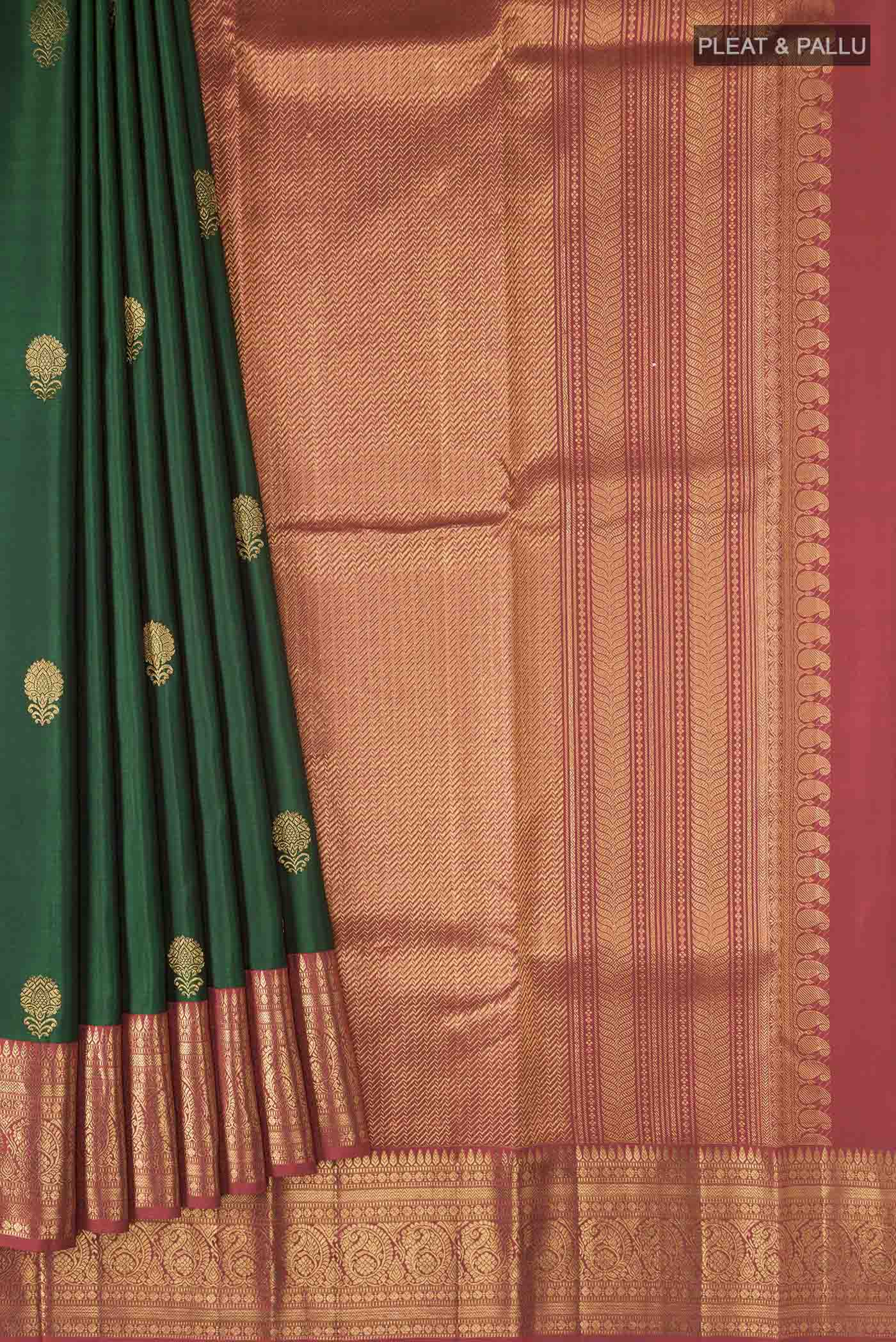 pleats pallu