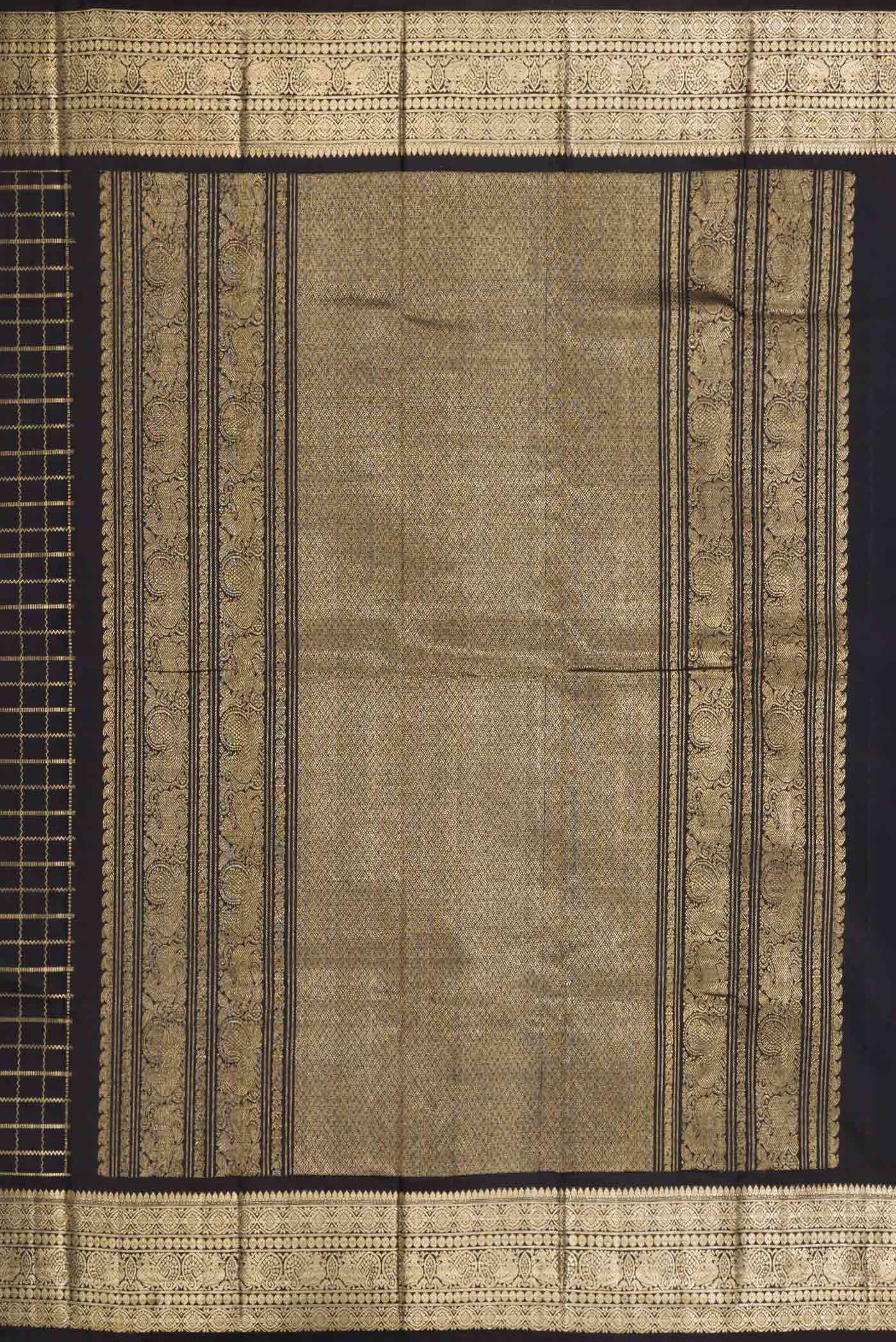 Close up image of the pallu of Black Dual Tone Kanchipuram Silk Saree with Checked design on the body and Zari Border