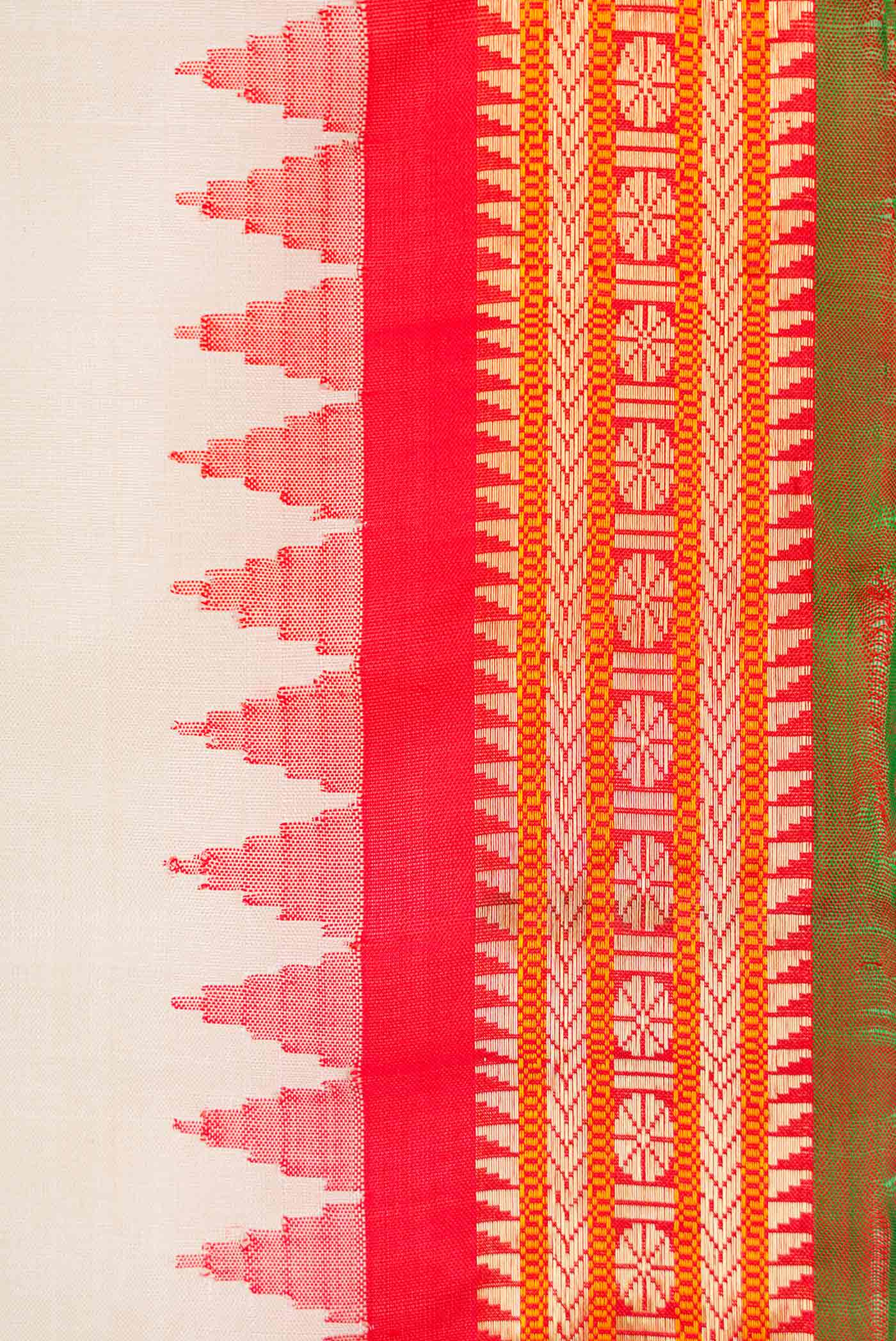 Border image of Off White Dual Tone Gadwal Silk Saree with Zari Butta on the body and Zari Border