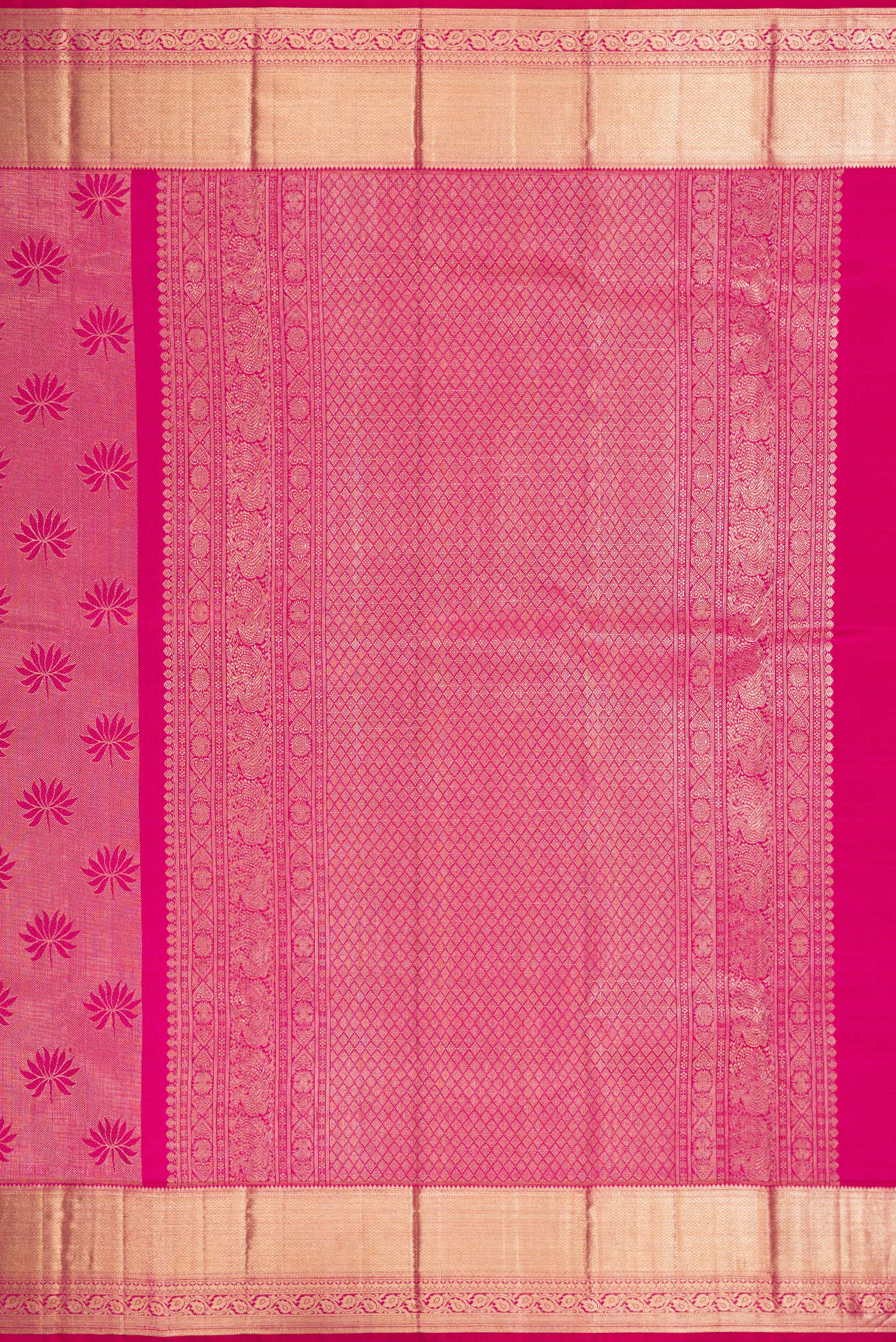 Close up image of the pallu of Pink Dual Tone Kanchipuram Silk Saree with Zari Brocade on the body and Zari Border. 