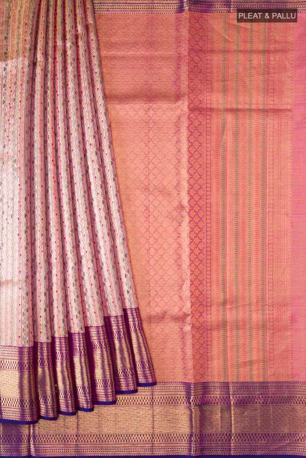 pleats pallu