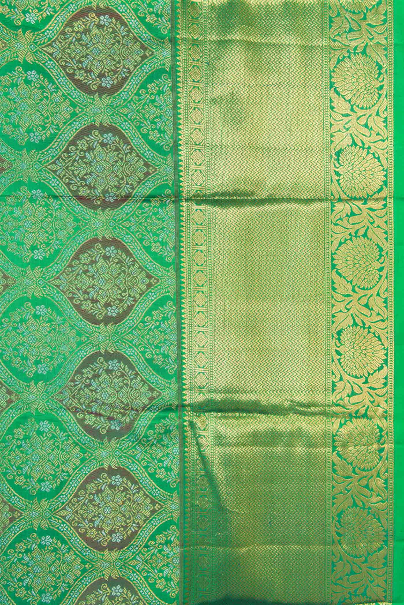 Border image of Green Dual Tone Kanchipuram Saree with Zari Brocade on the body and Zari Border