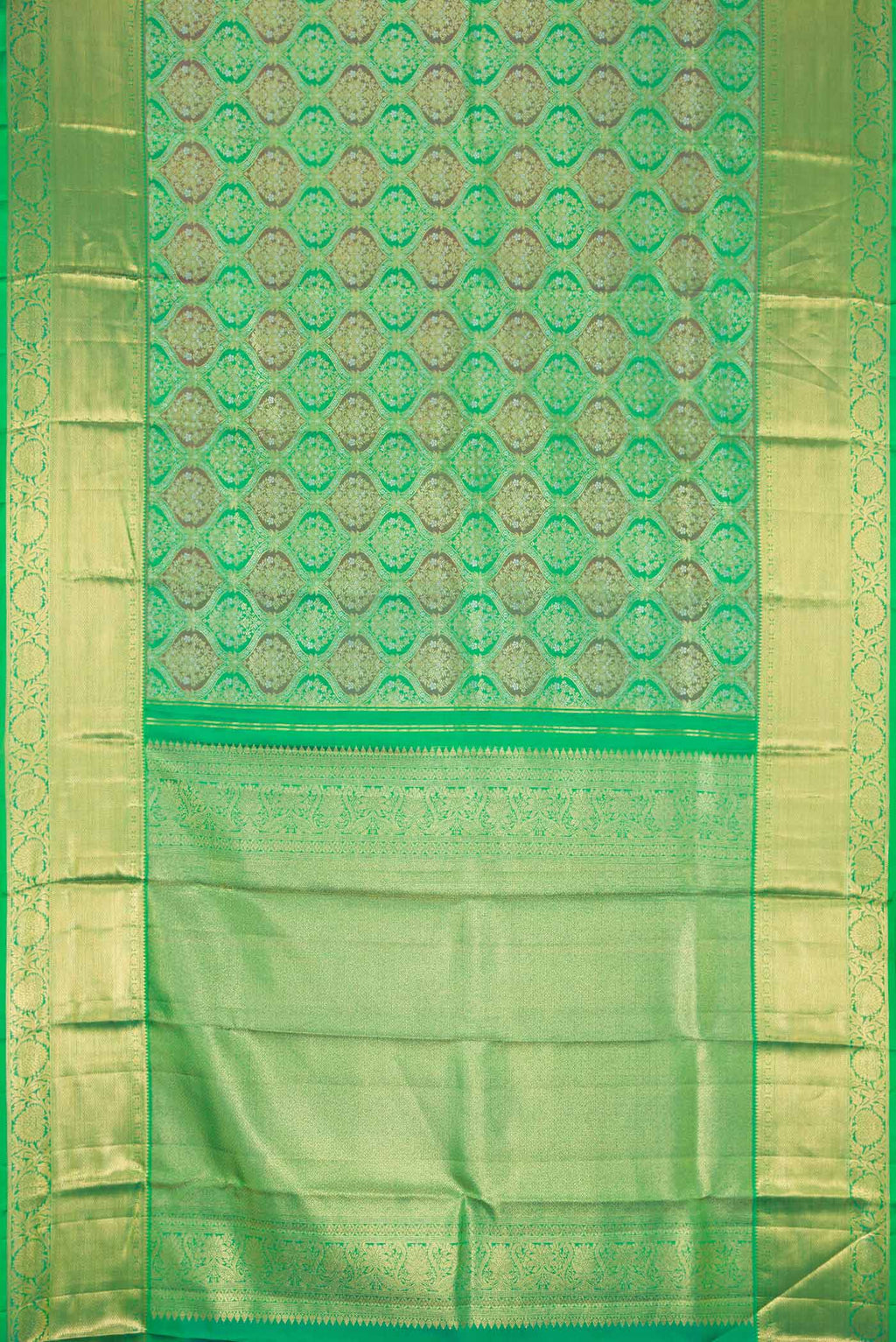 Flat view of Green Dual Tone Kanchipuram Saree with Zari Brocade on the body and Zari Border