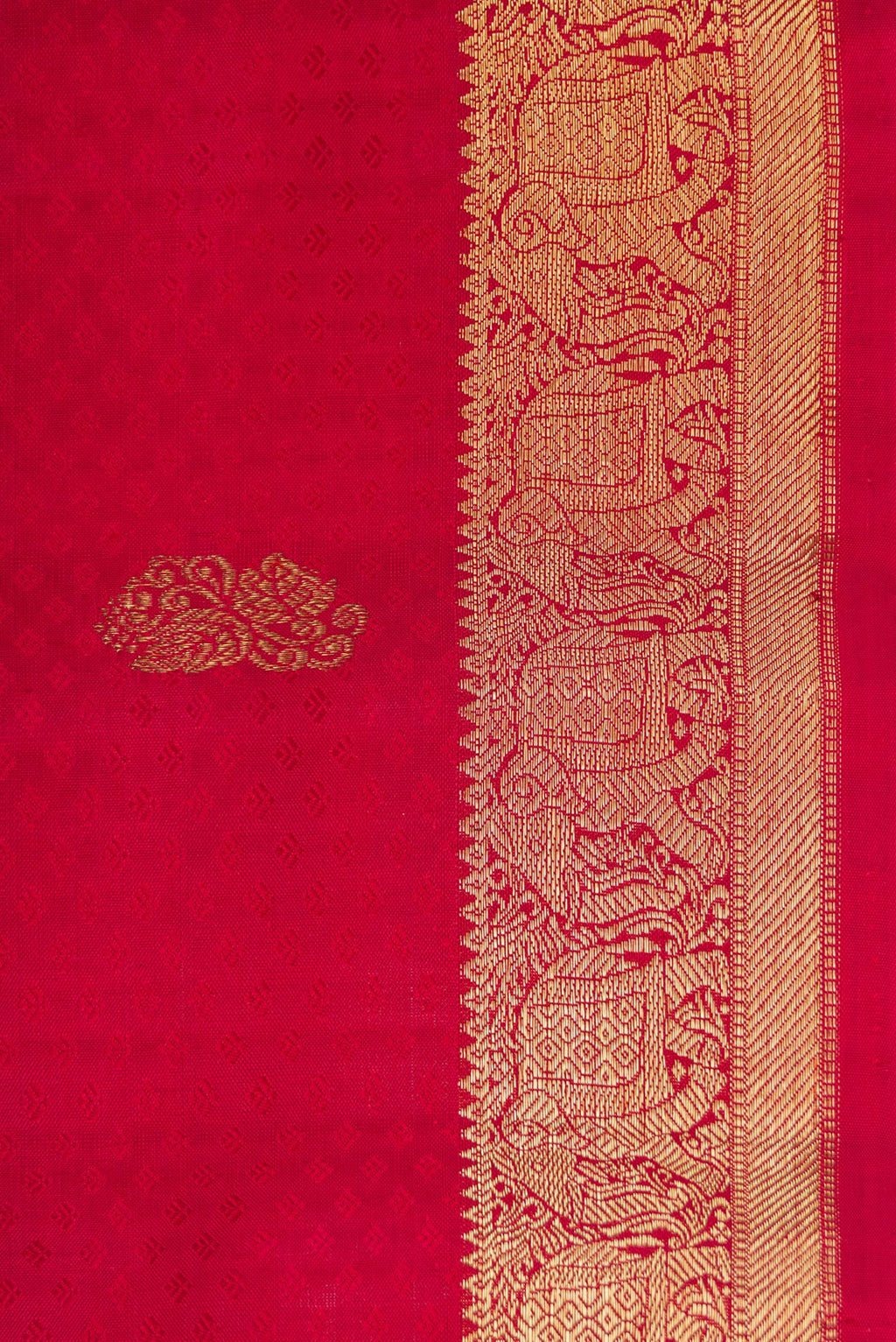 Border image of Pure Silk Pure Zari Red Dual Tone Kanjivaram Saree with Jacquard design on the body and Zari Border. 