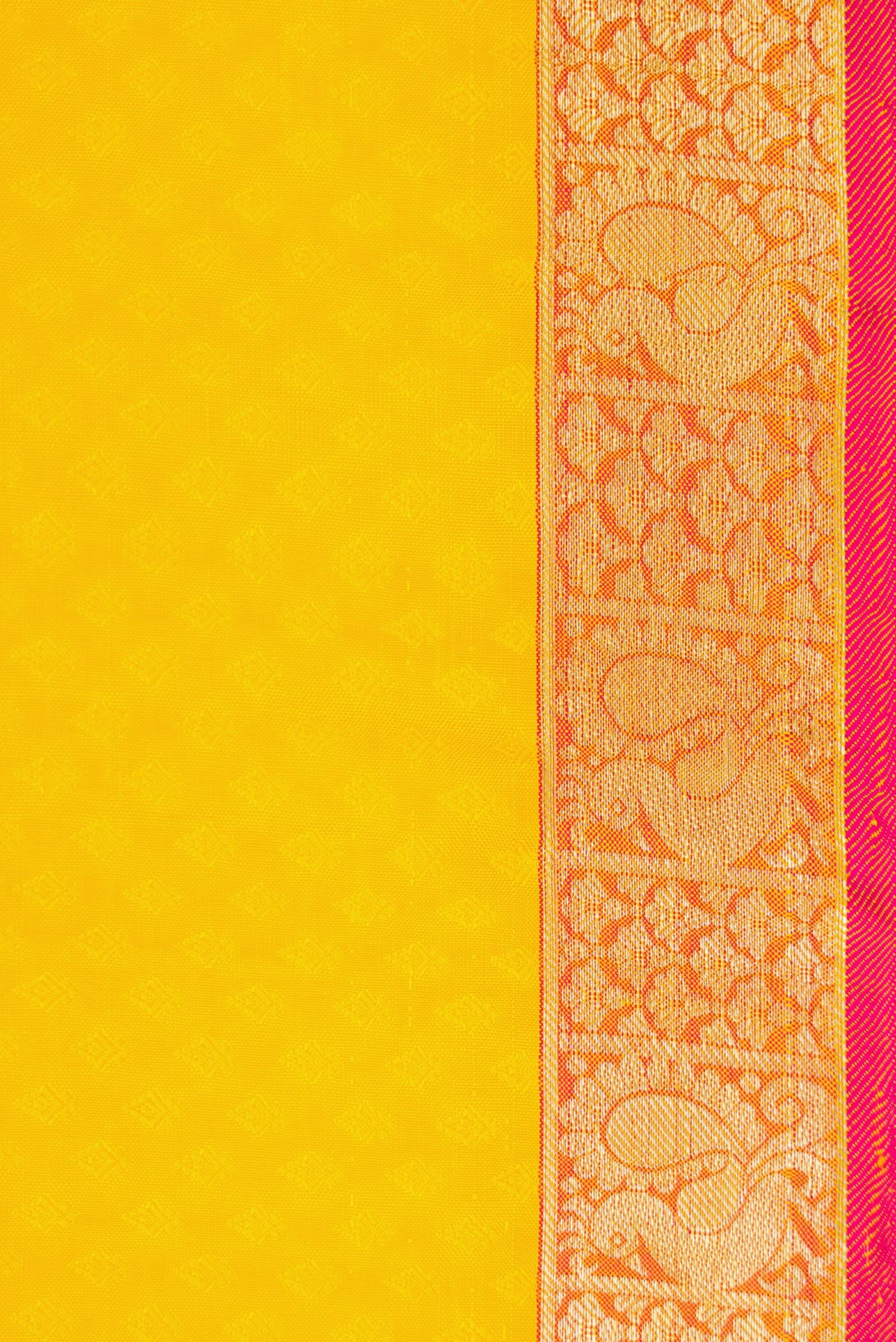 Border image of Yellow Dual Tone Kanjivaram Silk Saree with Jacquard design on the body and Zari Border. 