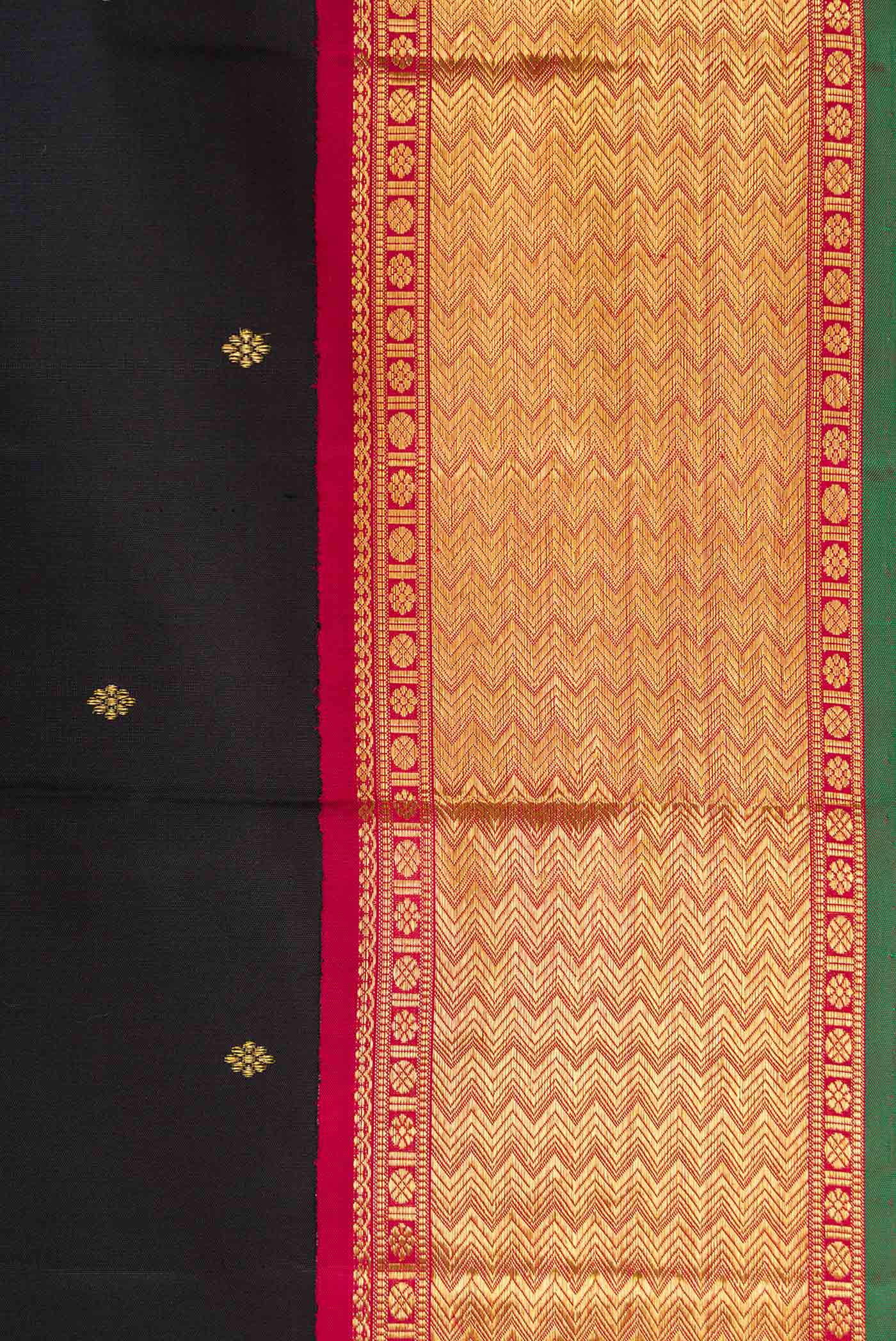 Border image of Pure Silk Pure Zari Black Dual Tone Kanchipuram Saree with Zari Butta on the body and Zari Border