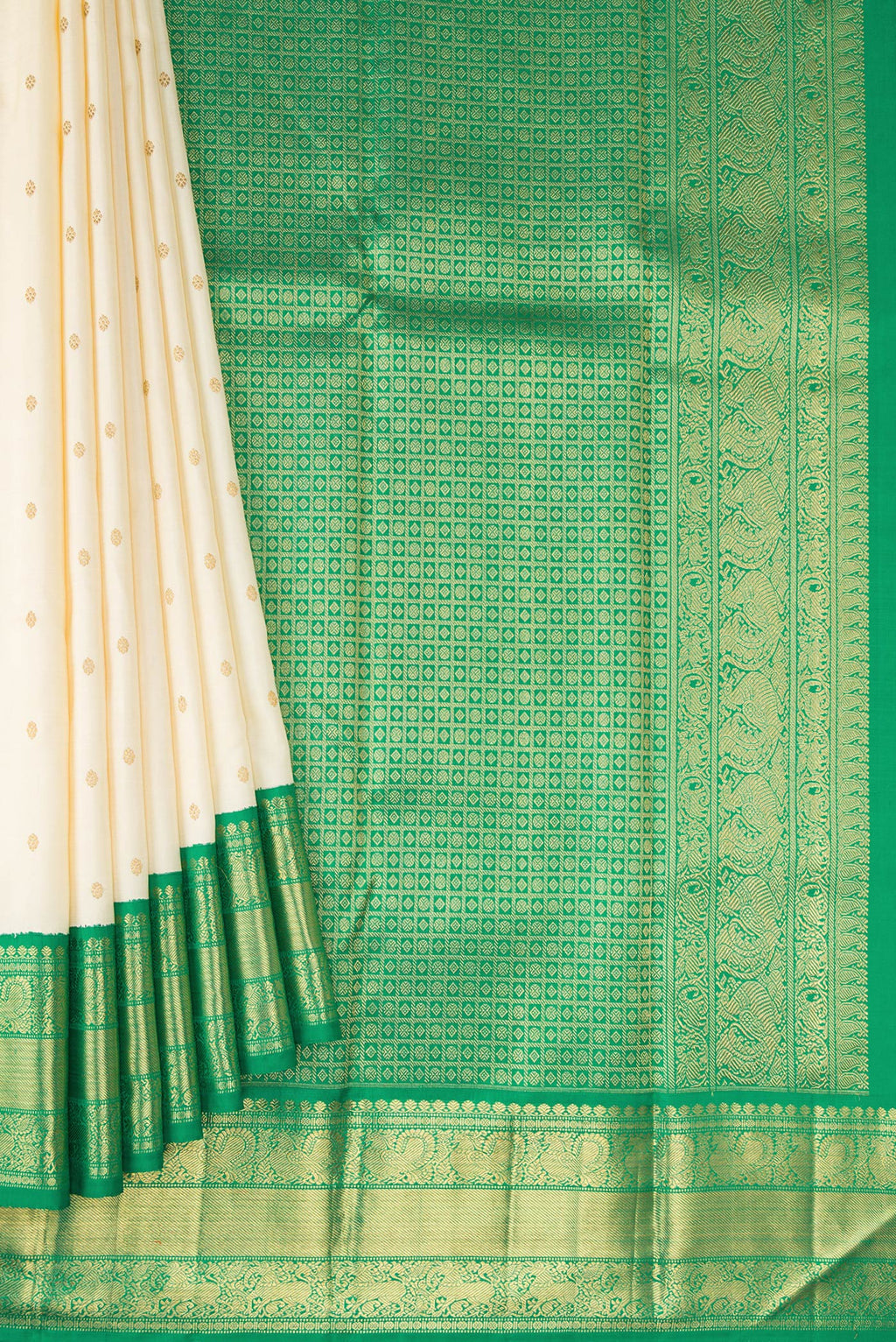 Pleats and pallu of Pure Silk Pure Zari Off White Kanjivaram Saree with Zari Butta on the body and Zari Border. 