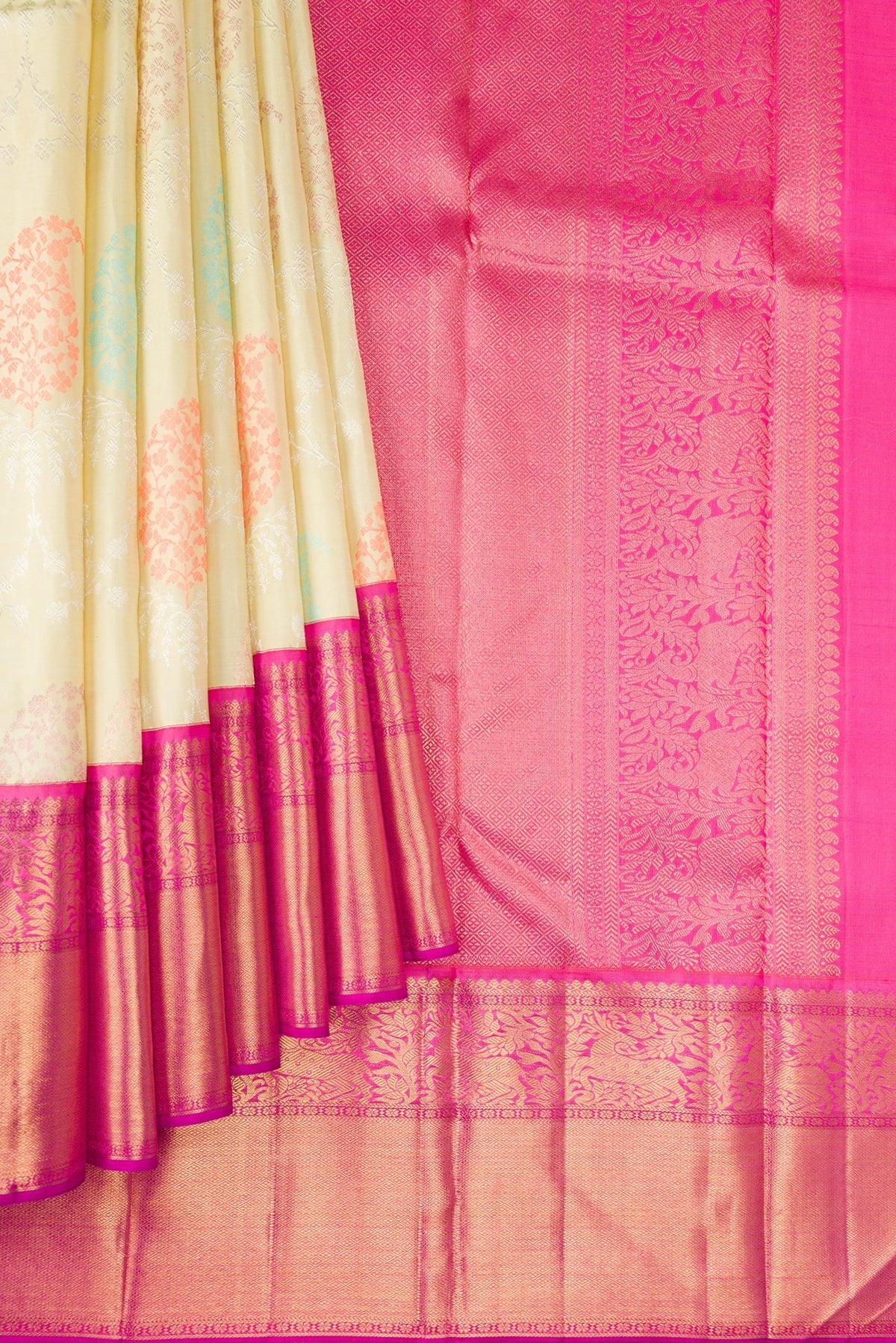 Pleats and pallu of Pure Silk Pure Zari Pista Green Dual Tone Kanjivaram Saree with Zari Brocade on the body and Zari Border. 
