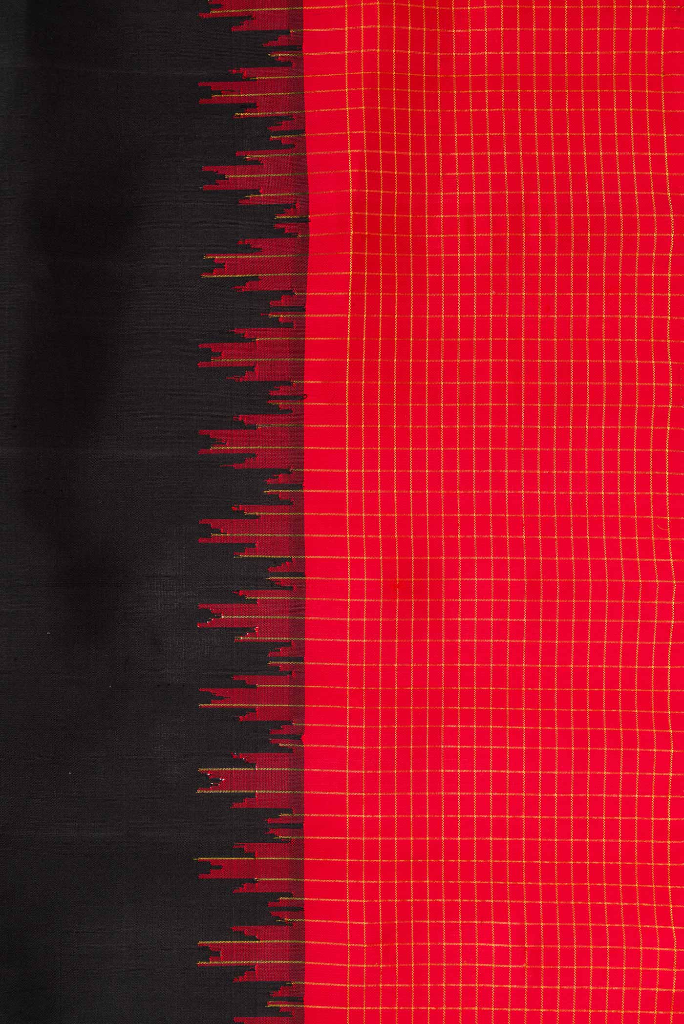 Border image of Black Dual Tone Gadwal Silk Saree with Plain Body and Zari Border