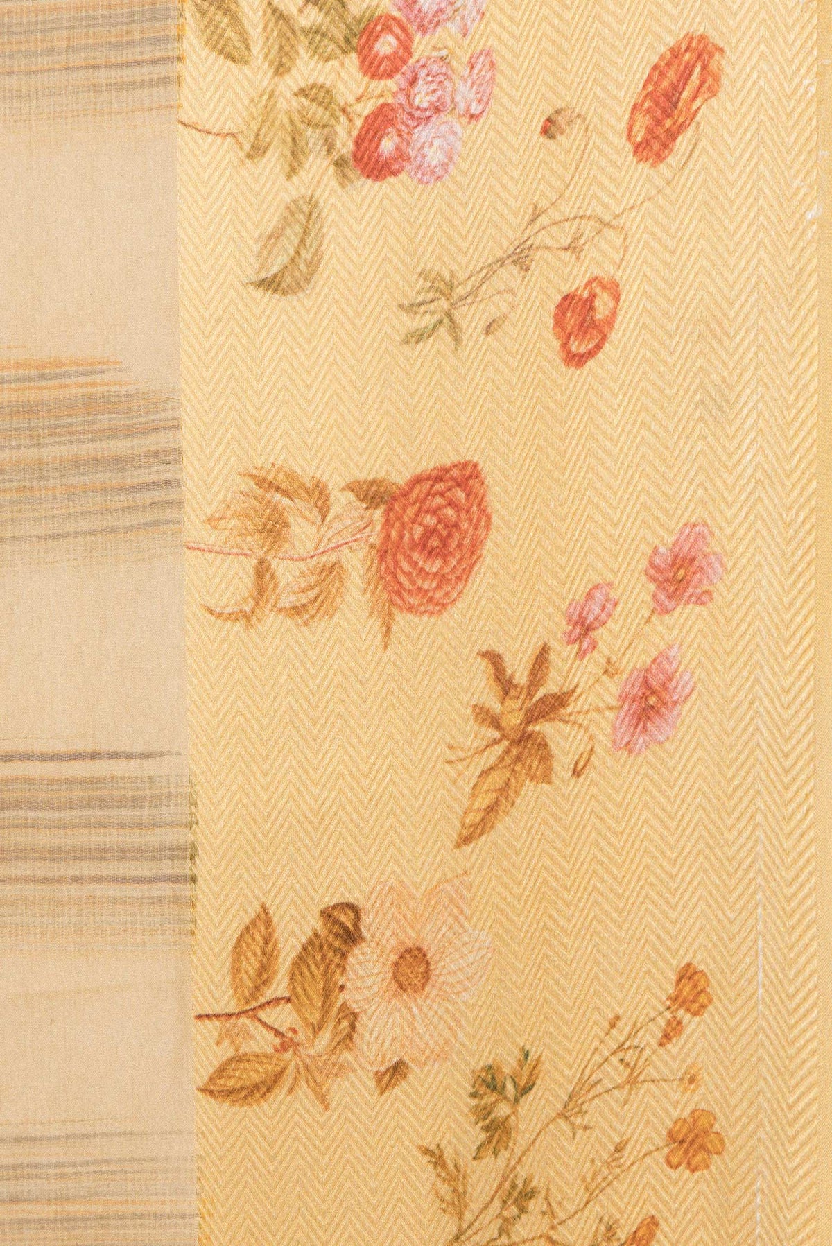 Border image of Sandal Dual Tone Mysore Chiffon Saree with Printed design on the body and Thread Border. 