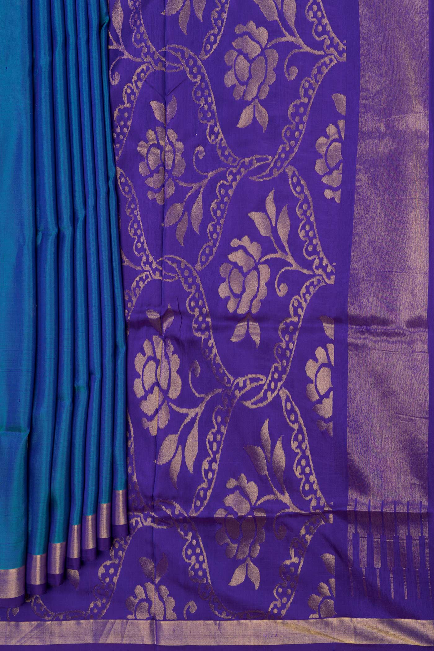 pleats pallu
