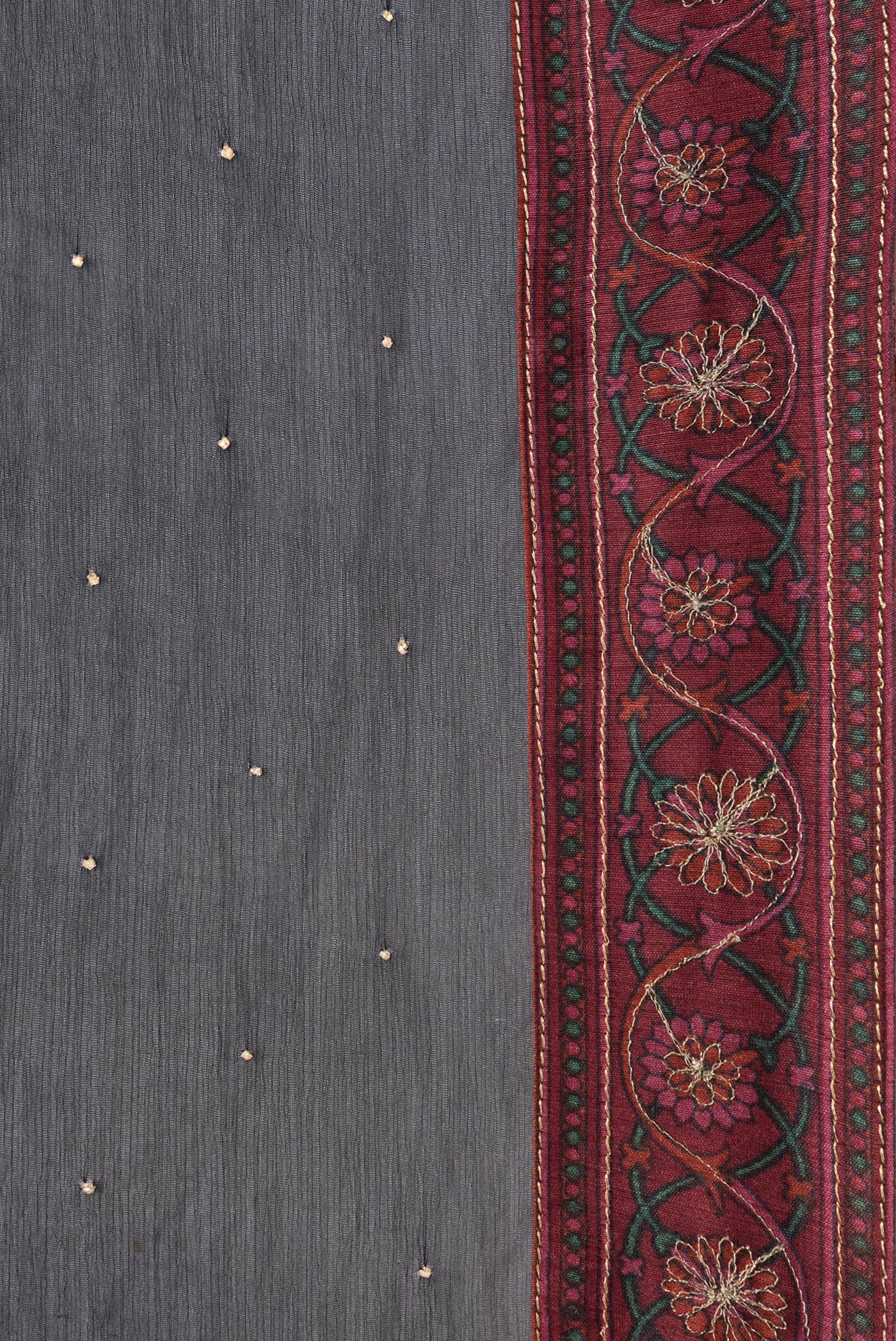 Border image of Black Dual Tone Mysore Chiffon Saree with Embroidery on the body and Embroidery Border. 