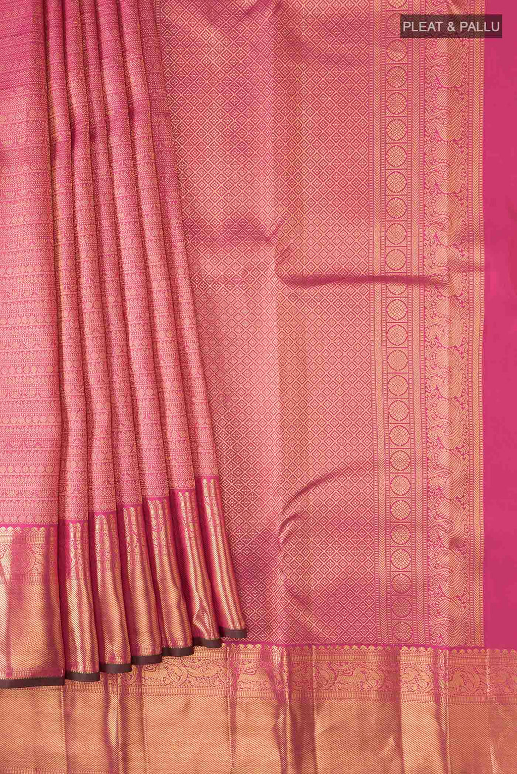 pleats pallu