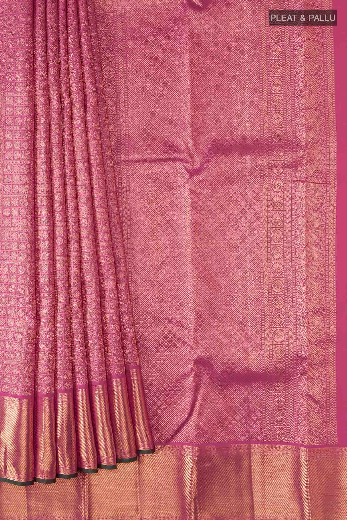 pleats pallu