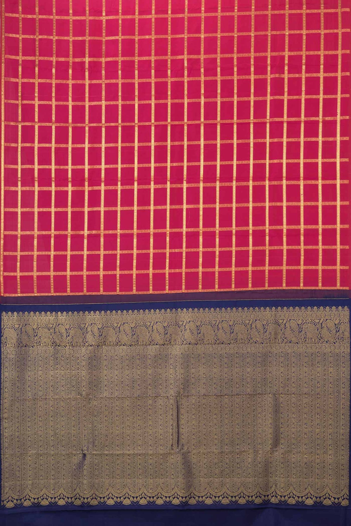 Flat view of Pink Dual Tone Kanchipuram Saree with Checked design on the body and Without Border