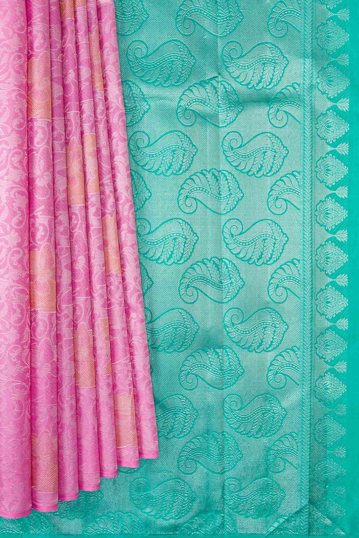 Pleats and pallu of Pink Dual Tone Kanjivaram Silk Saree with Zari Brocade on the body and Without Border. 