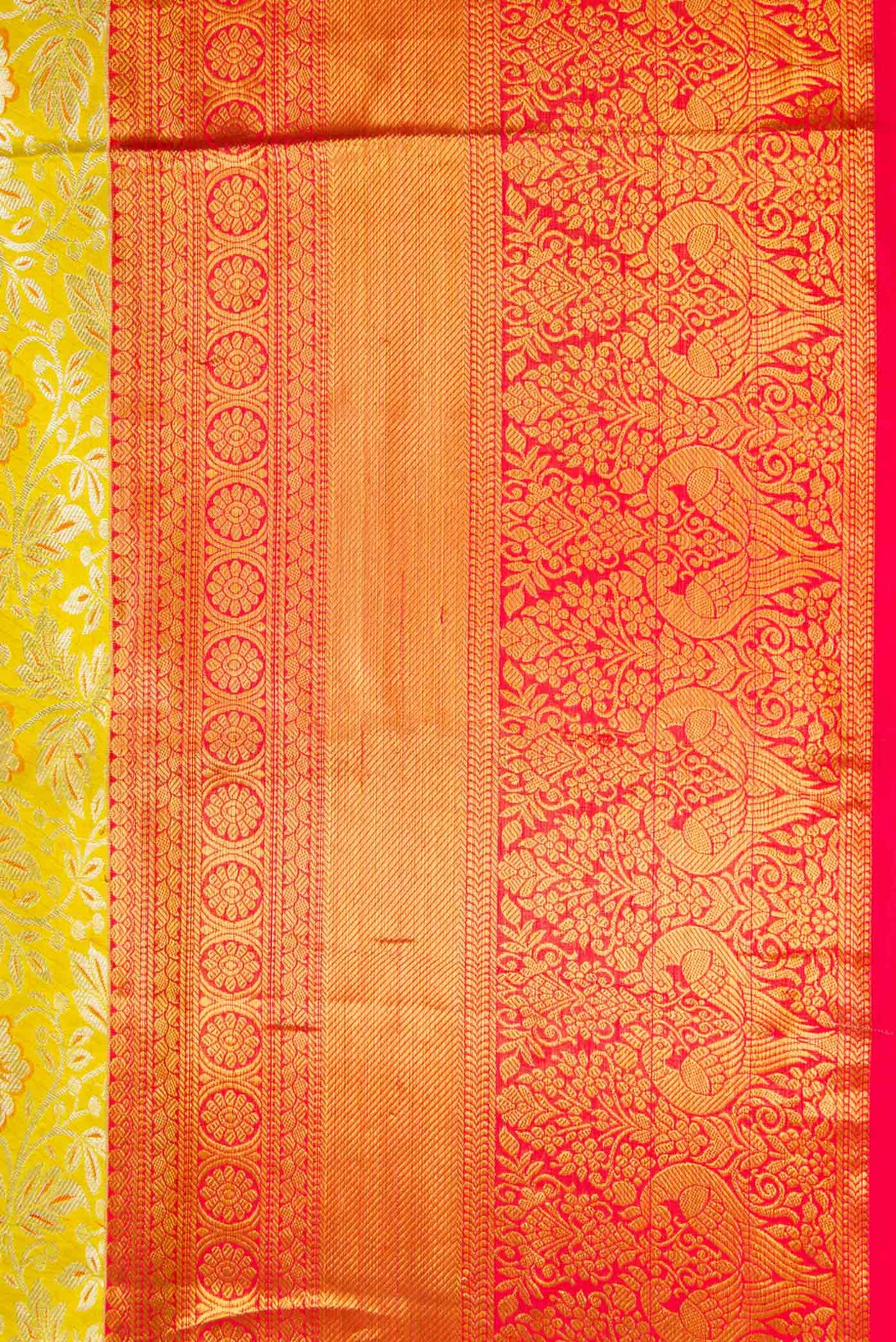 Border image of Parrot Green Dual Tone Kanjivaram Silk Saree with Zari Brocade on the body and Zari Border. 