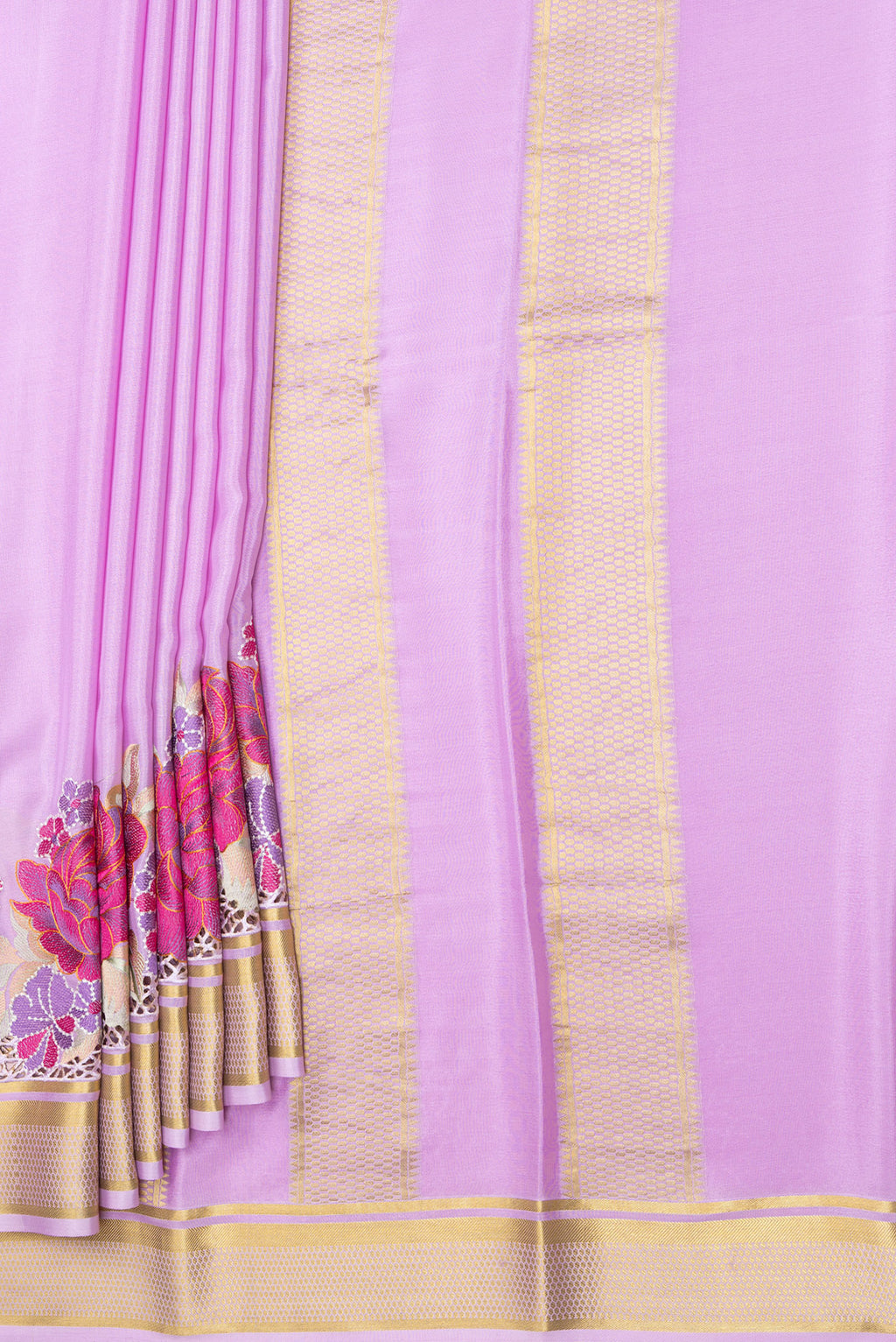 Pleats and pallu of Lavender Mysore Crepe Saree with Plain Body and Embroidery Border. 