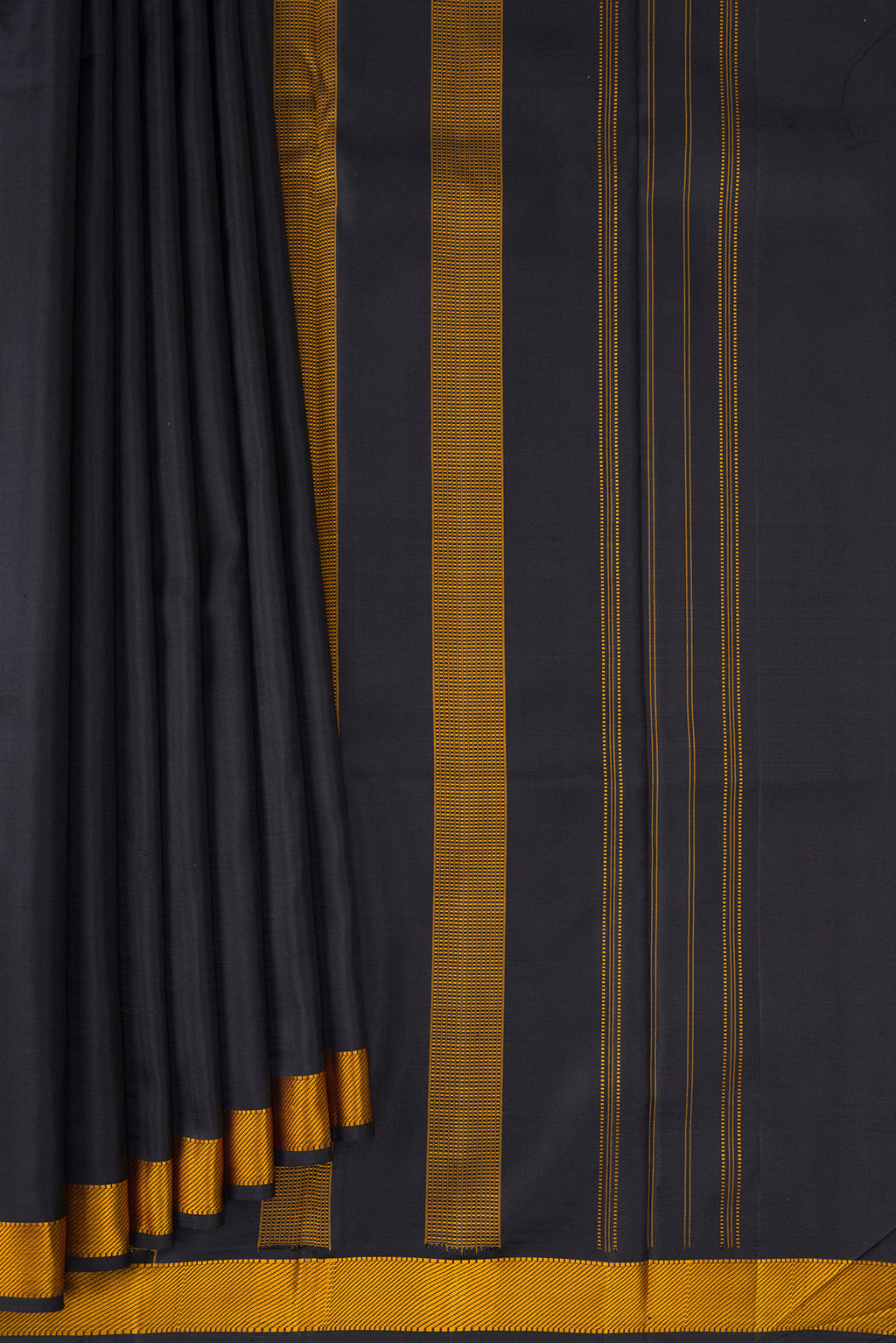 Pleats and pallu of Black Kanjivaram Silk Saree with Plain Body and Thread Border. 