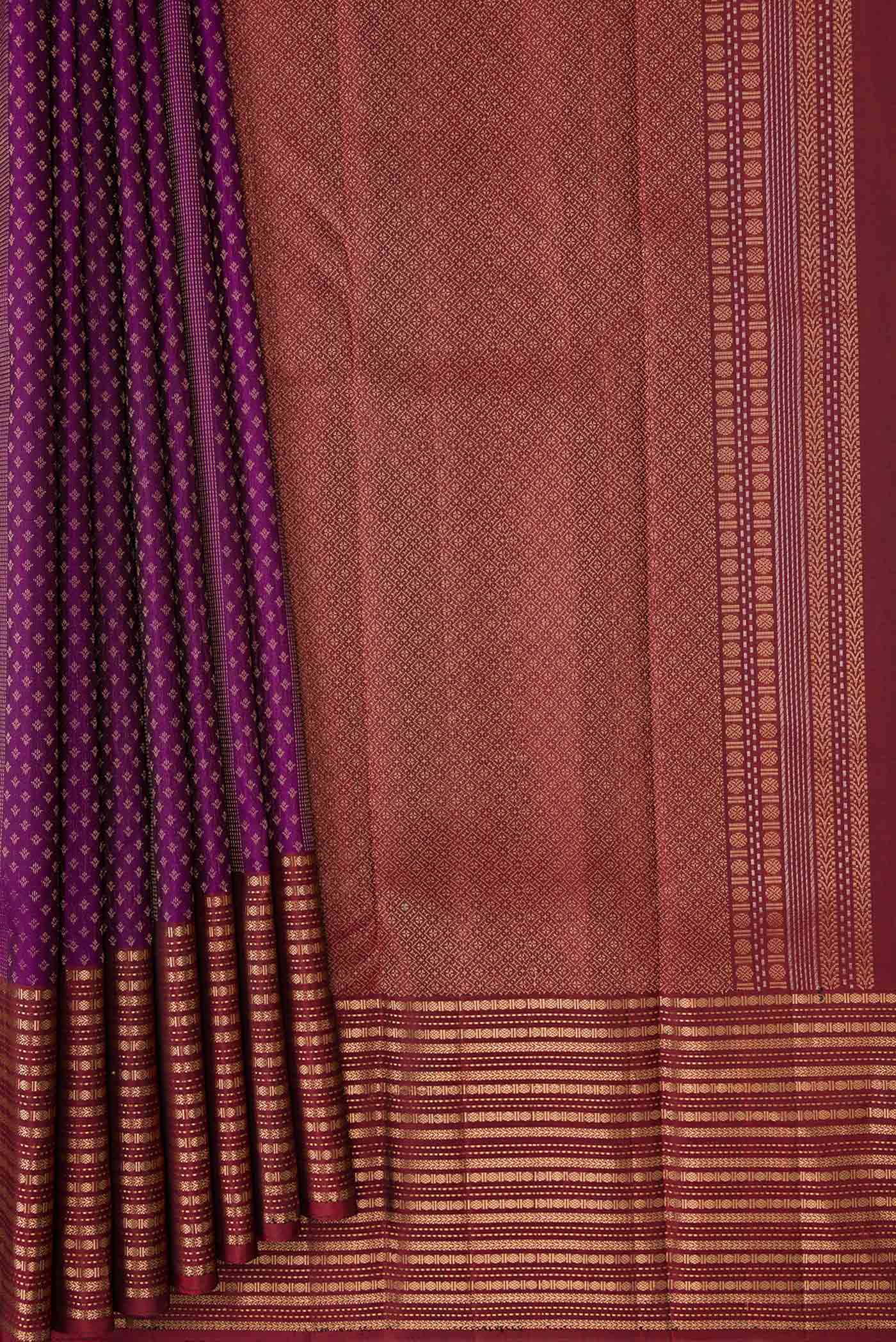 pleats pallu